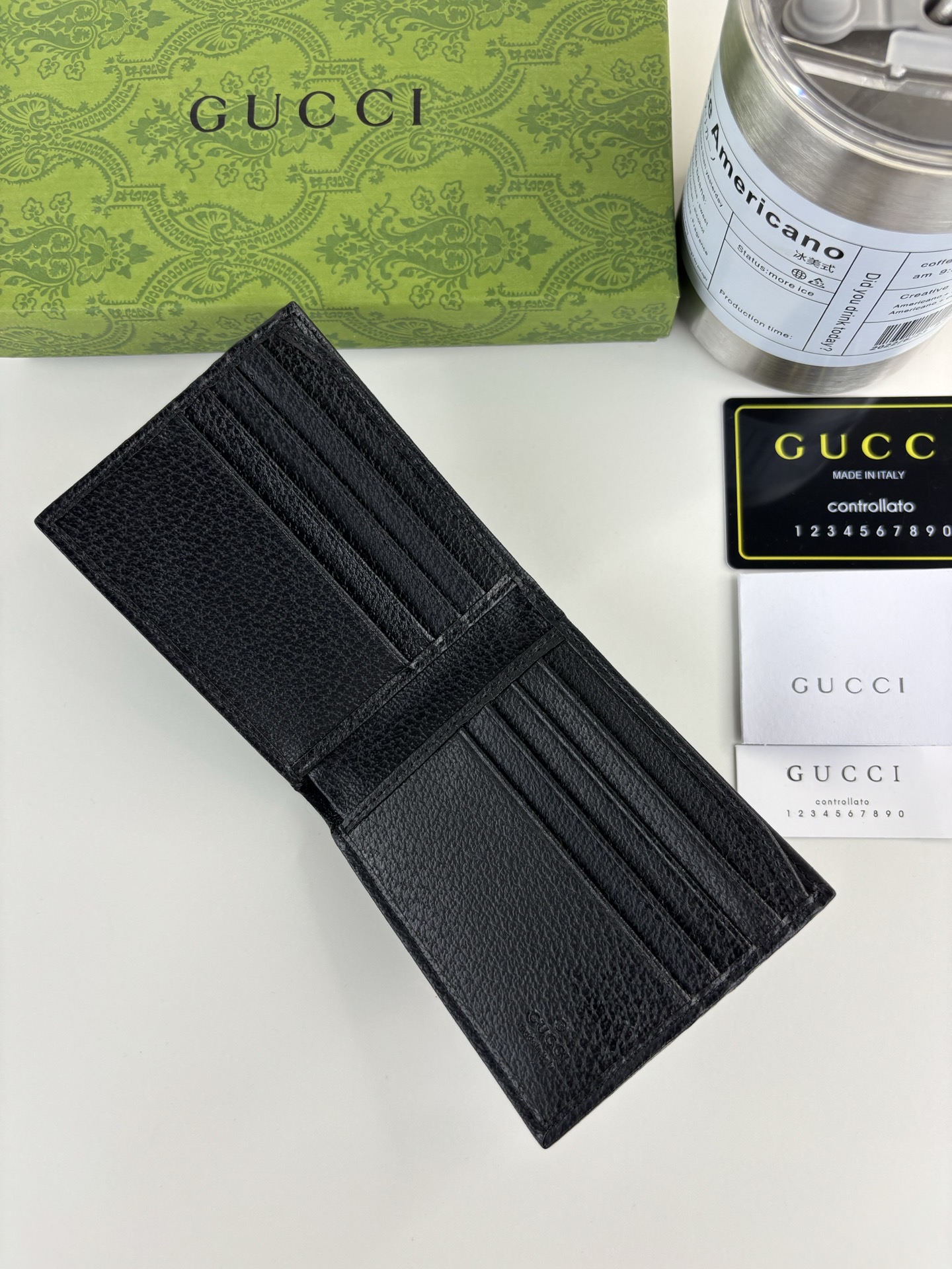 GUCCI Ophidiaシリーズ 短式財布 GG Supreme猪纹皮製