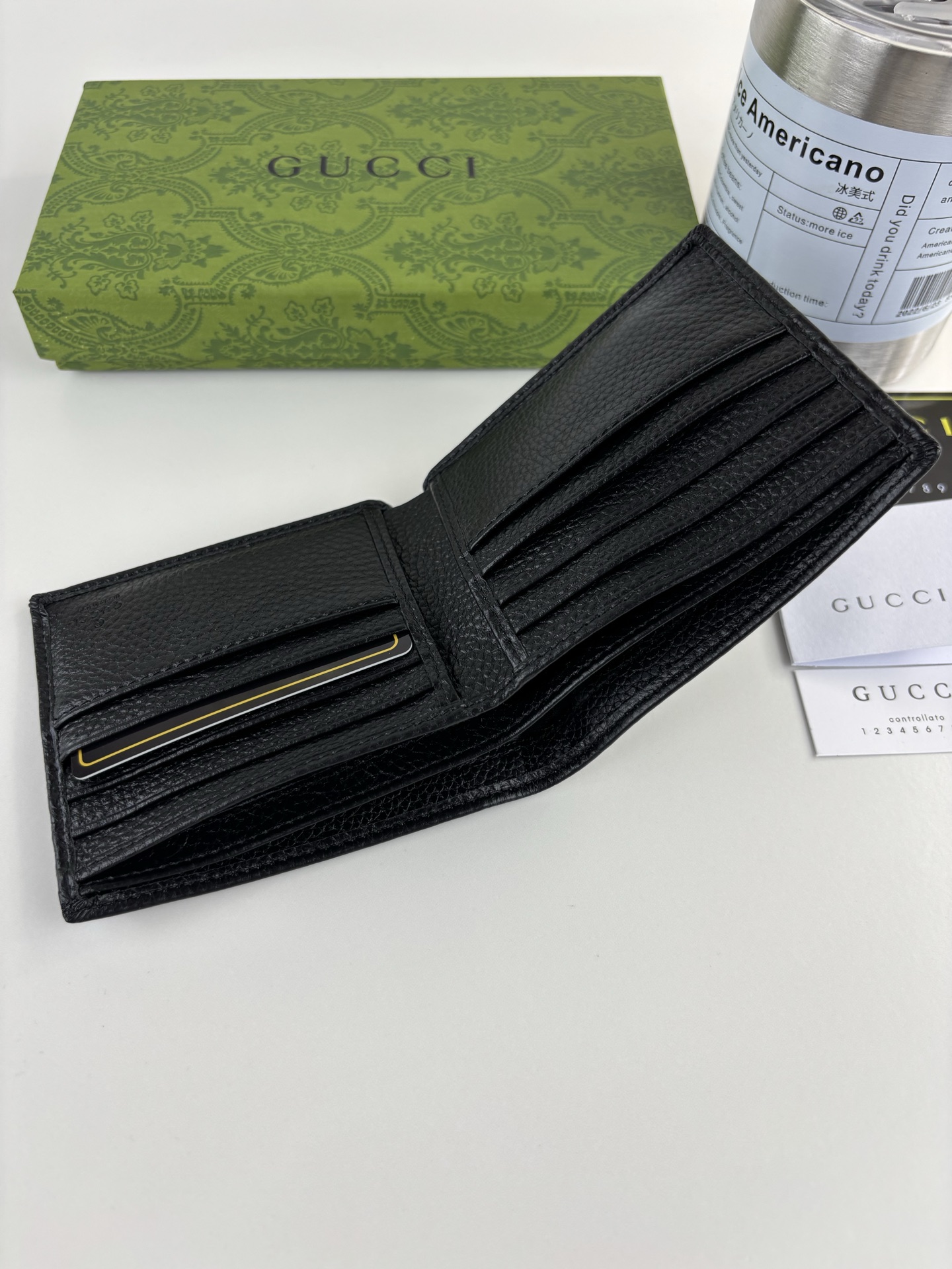 GUCCl GG Emblemシリーズ 超柔软荔纹 ブラック 財布