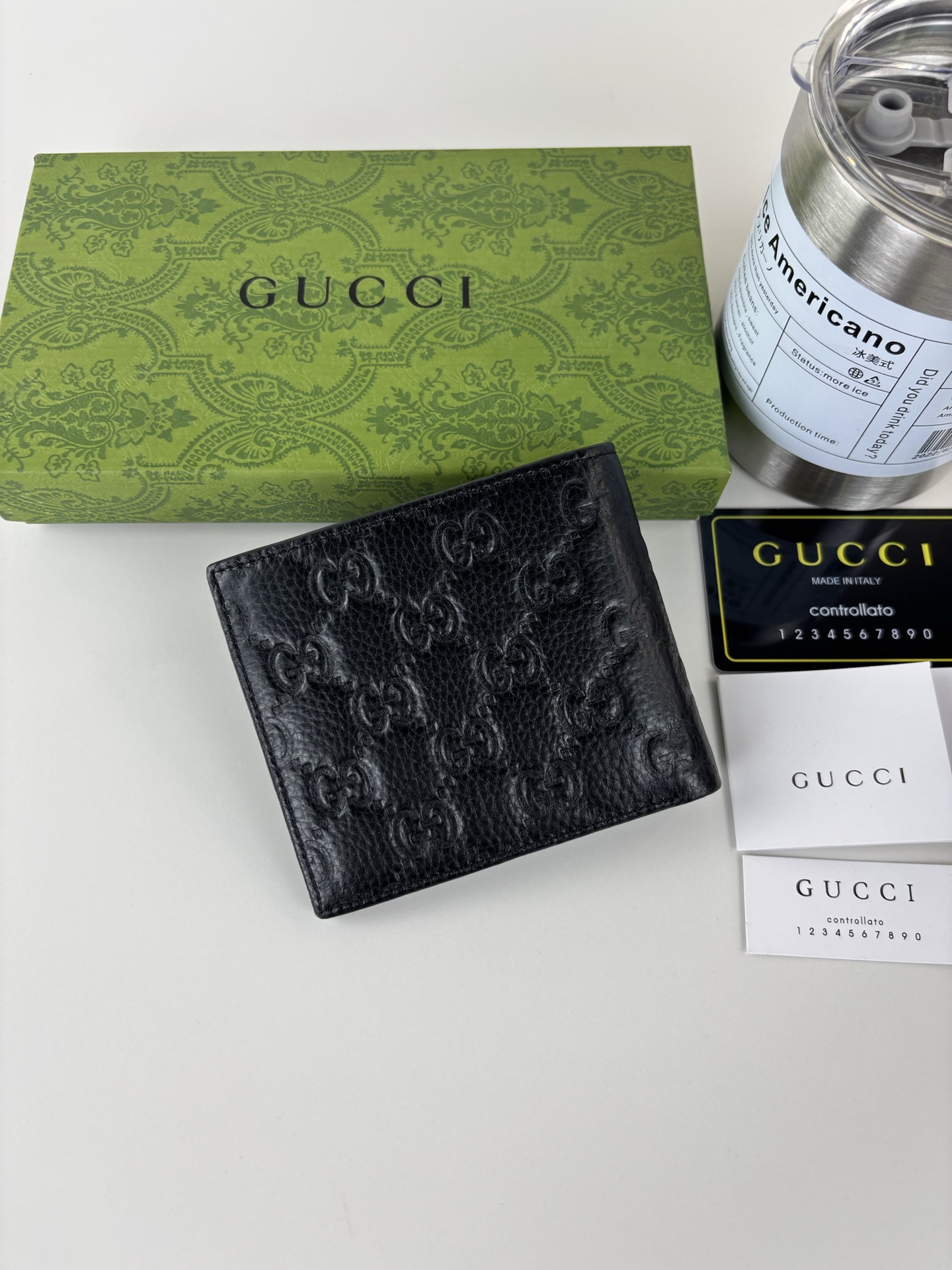 GUCCl GG Emblemシリーズ 超柔软荔纹 ブラック 財布