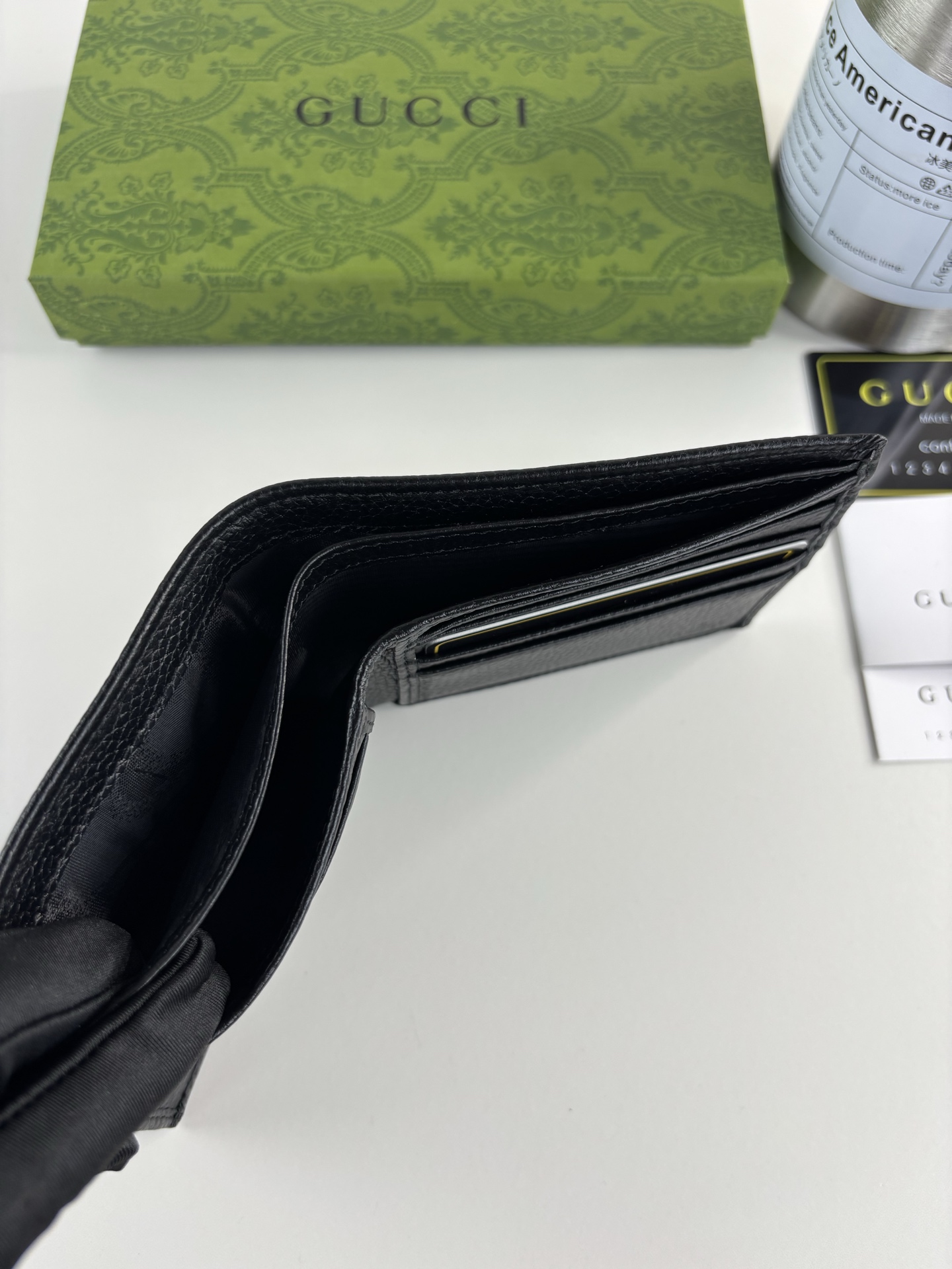 GUCCl GG Emblemシリーズ 超柔软荔纹 ブラック 財布