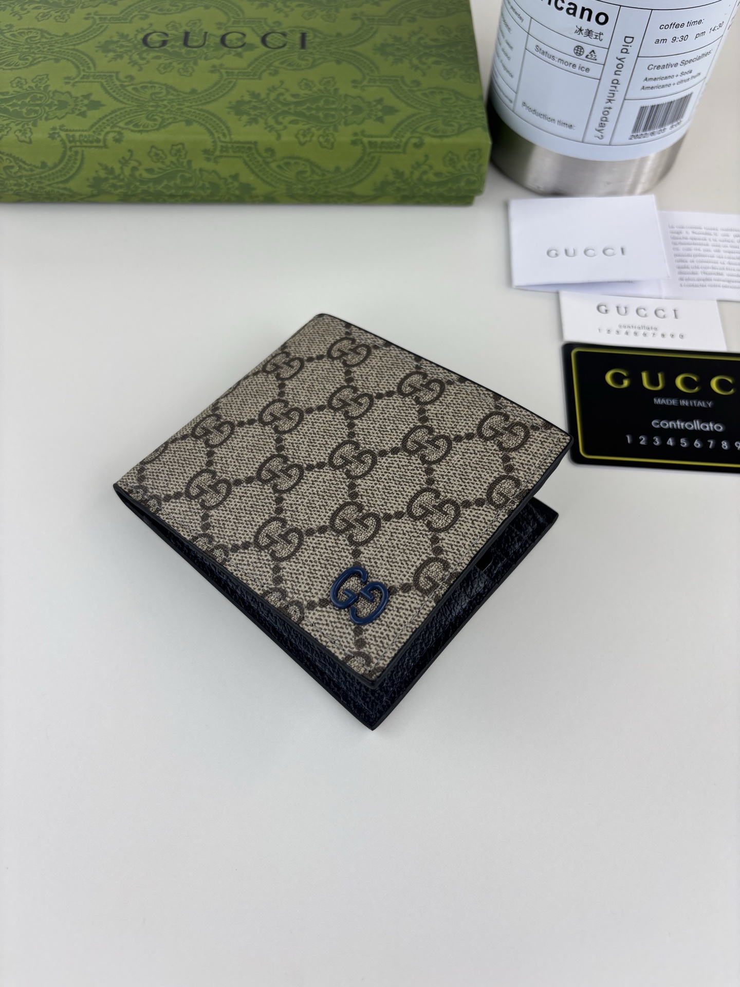 Gucci メンズ財布 GG Supremeデザイン ブラウン×ブルー