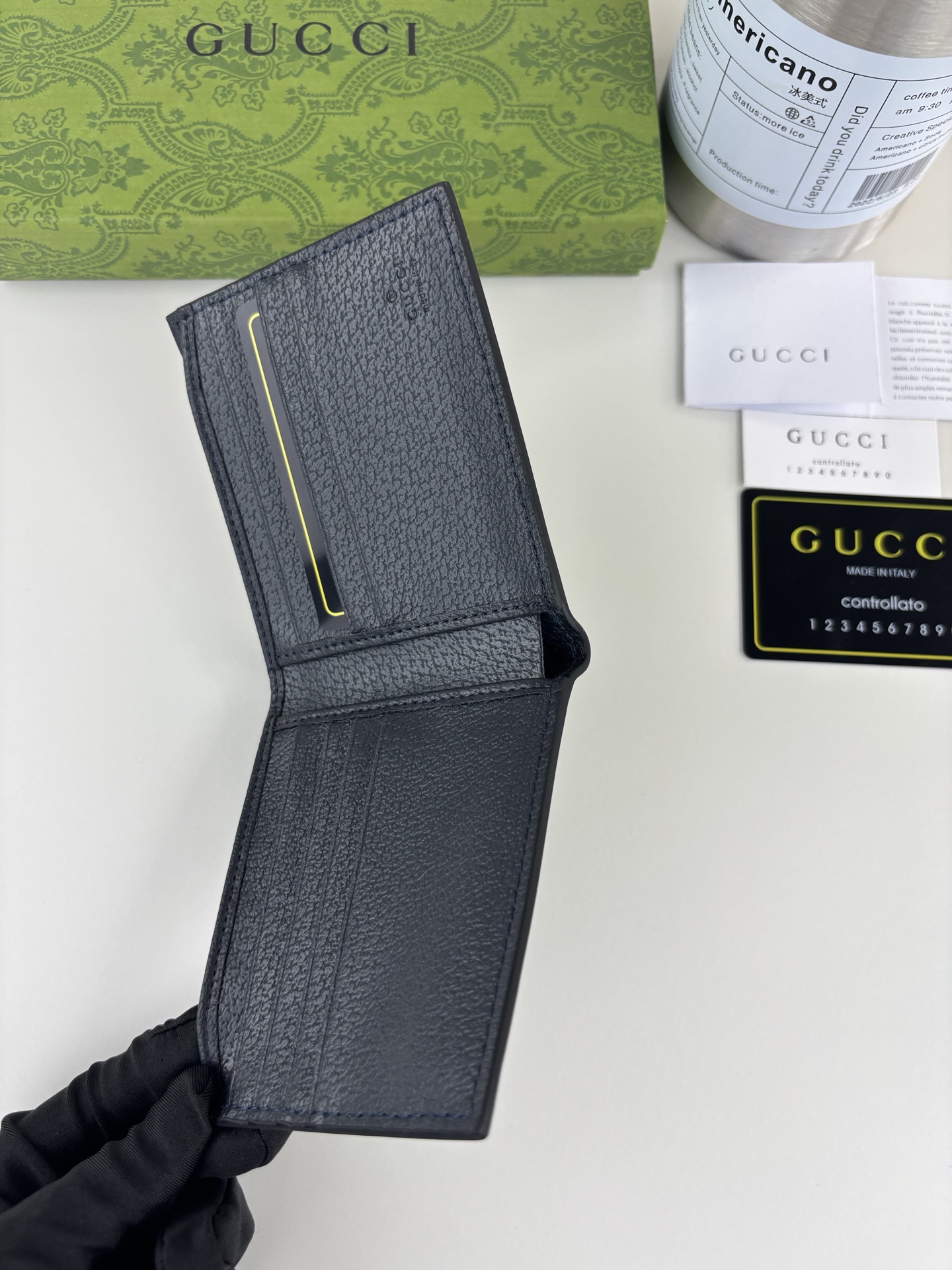 Gucci メンズ財布 GG Supremeデザイン ブラウン×ブルー