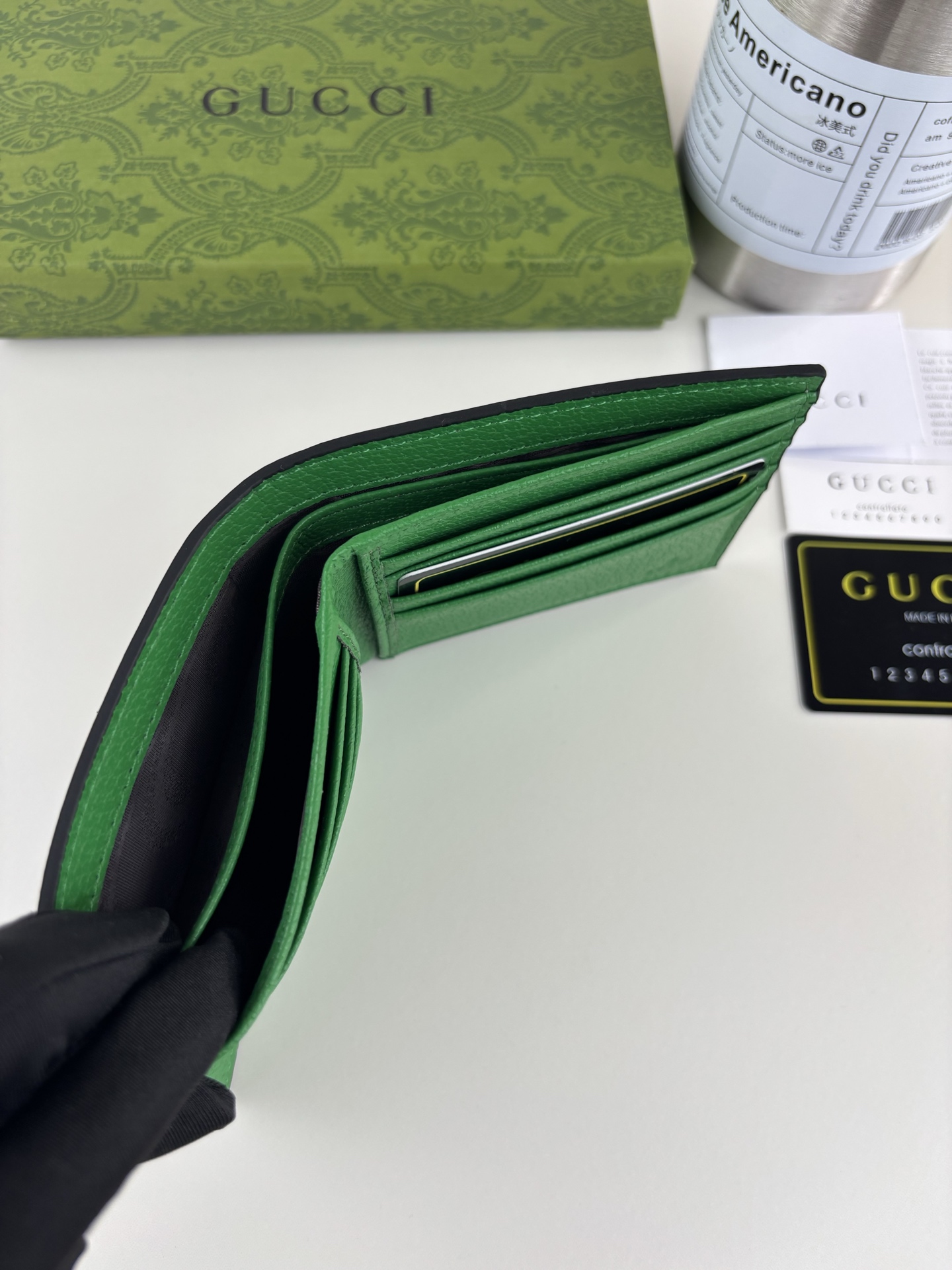 Gucci メンズ財布 GG Supreme ブラウン&グリーン