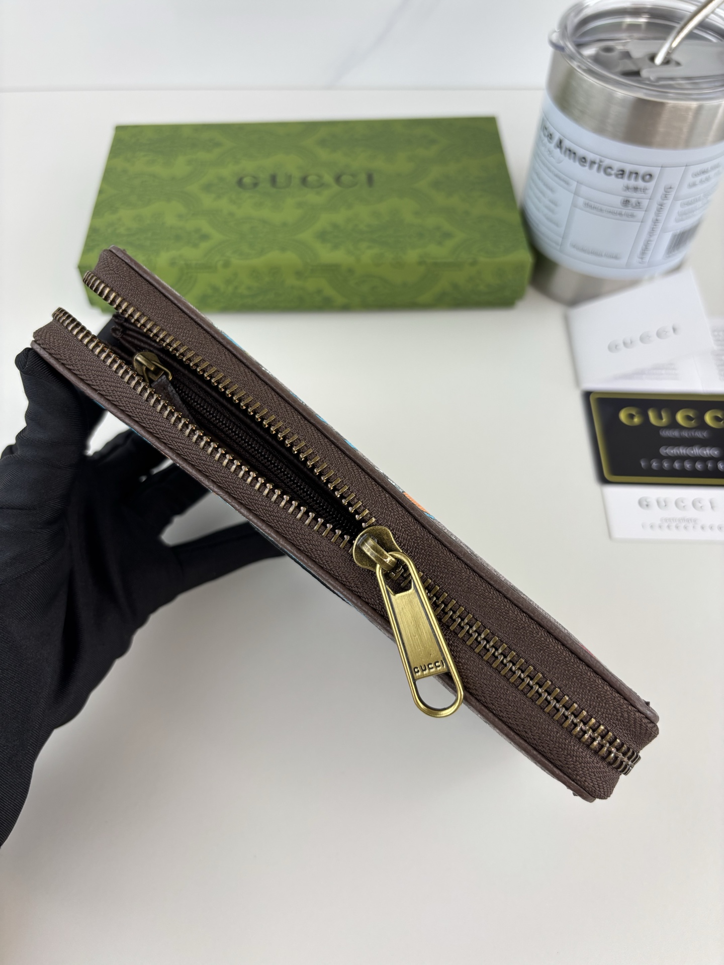 GUCCI Supremeディズニーパスケース - 唐老鸭と小侄子たちの魅力