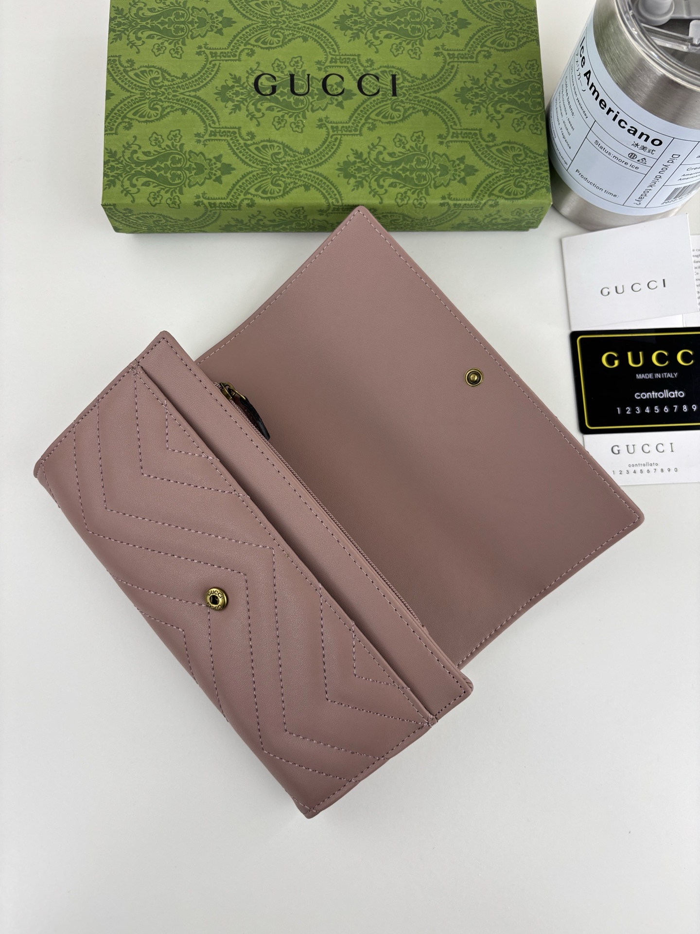 GUCCI GG Marmont 長款皮夹 - 織り革と金属パーツの贅沢