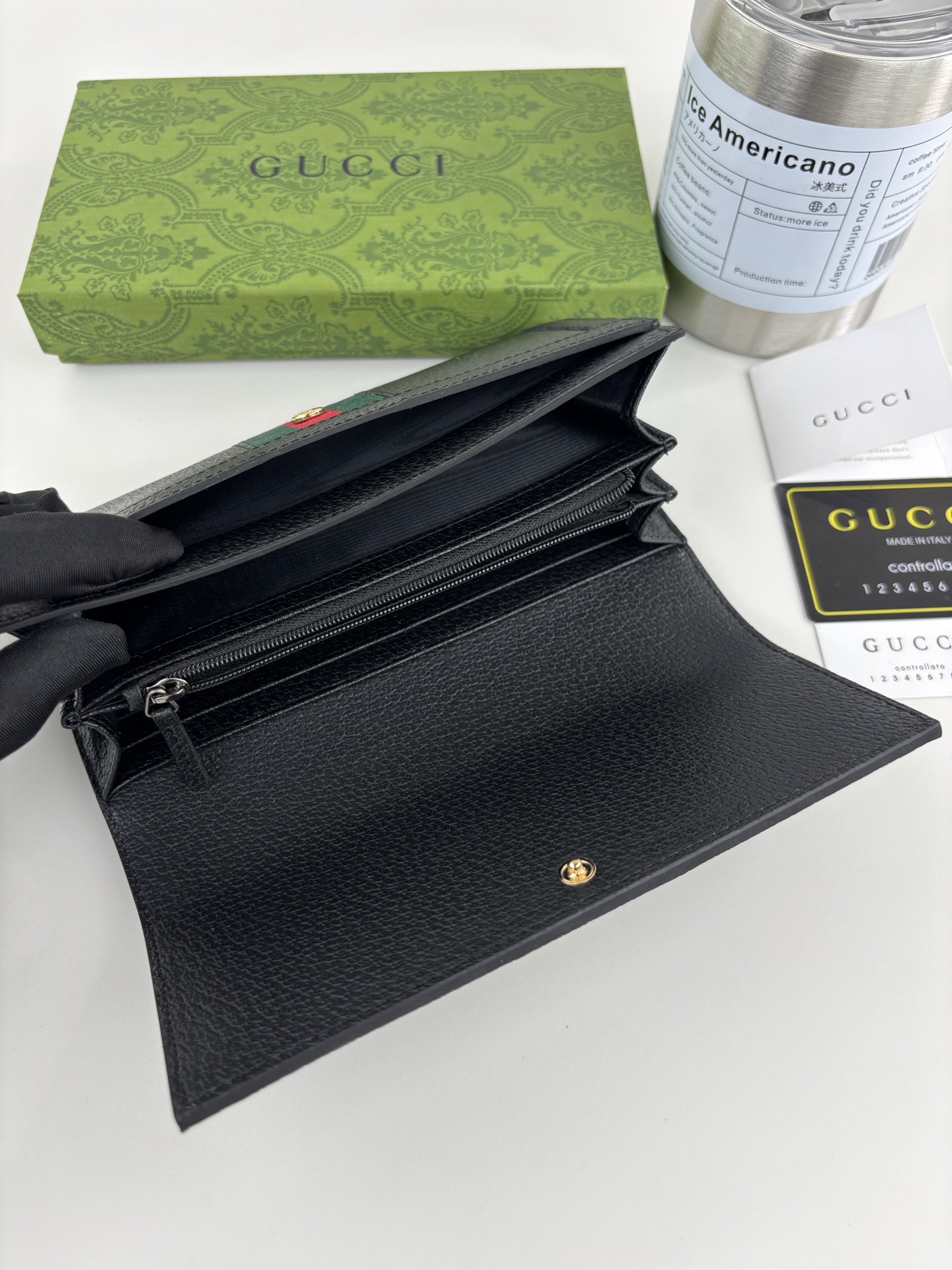 GUCCl Ophidiaシリーズ 二つ折り財布 GGスプリームレザー