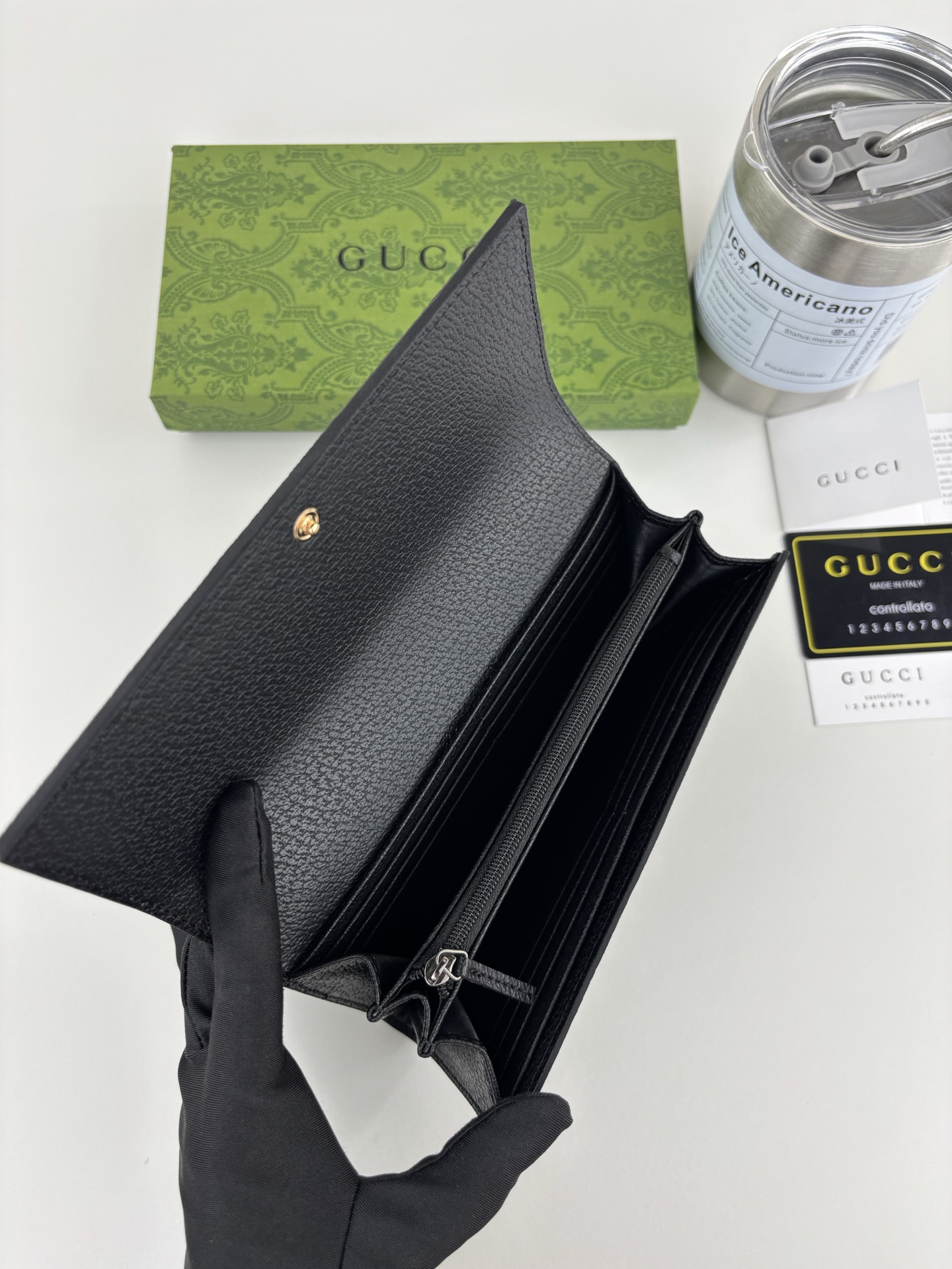 GUCCl Ophidiaシリーズ 二つ折り財布 GGスプリームレザー