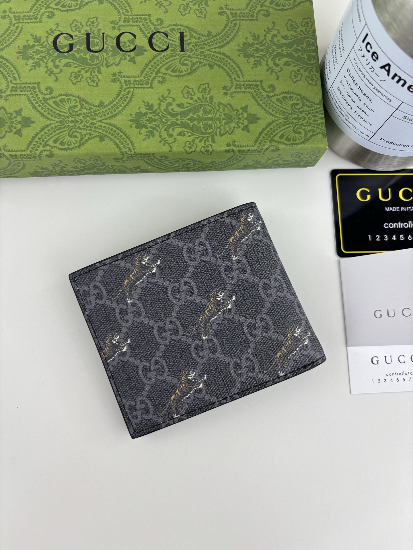 GUCCI 新作 メンズ ショート財布 ブラックレザー PVC素材