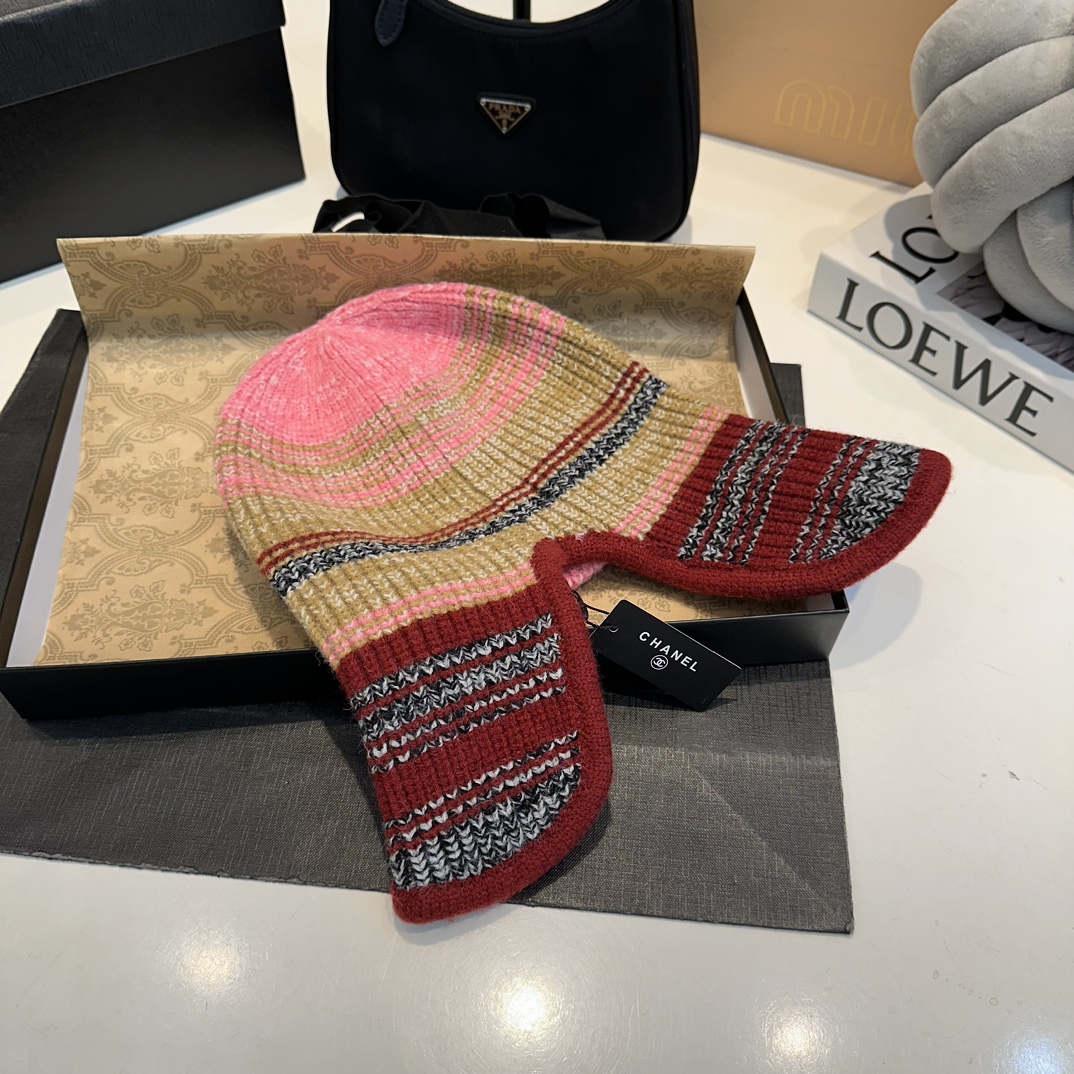 Chanel 24N Ski Collection Woolen Hat - Stylish & Warm Trapper Hat 8 i1732573398 2585 8
