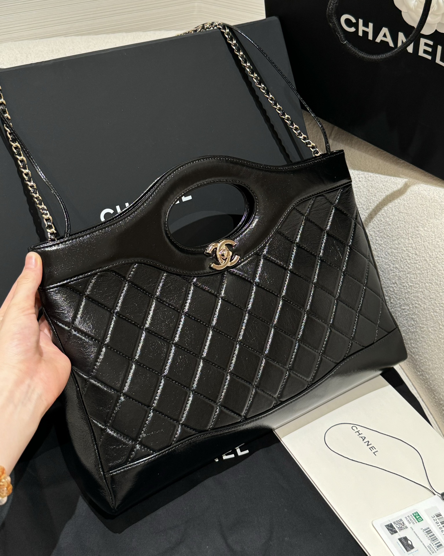 Chanel 24S 31bag versión horizontal tamaño mediano ¡qué hermoso! La serie 31bag siempre ha sido muy popular ❤️ La piel …