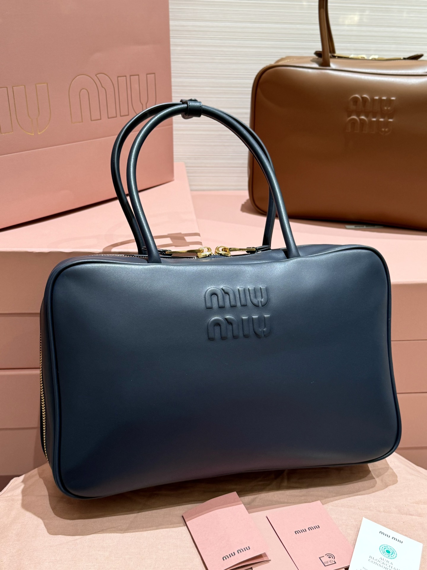 MiuMi*long wrist bowling ball/briefcase — photo 2