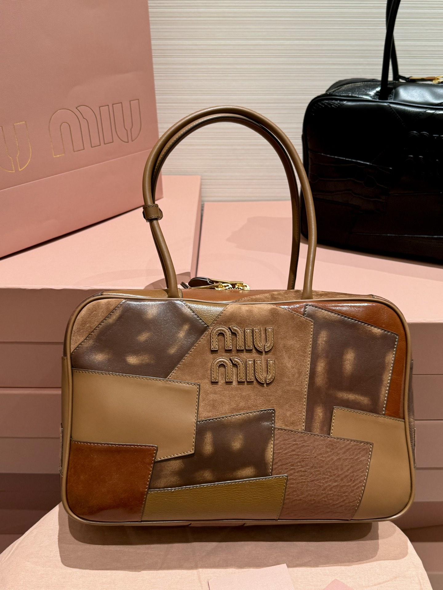 MiuMi*long wrist bowling ball/briefcase — photo 3