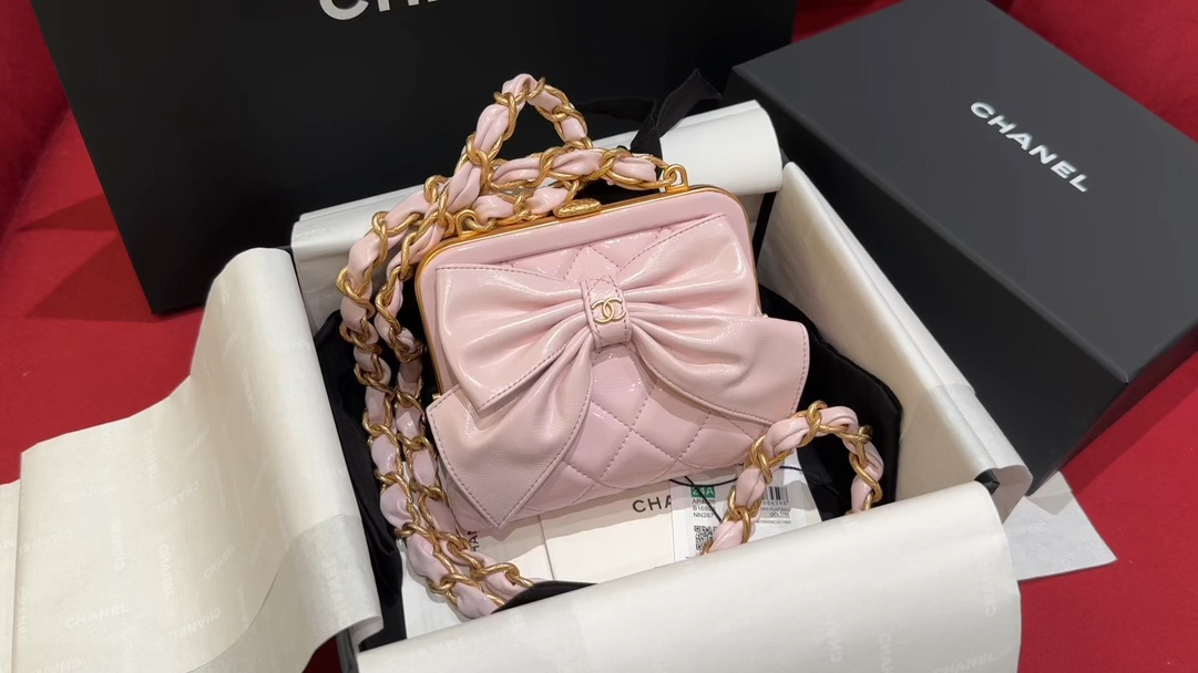 Chanel 24A Bow Clip Bag La pequeña bolsa de basura más popular de esta temporada ha atraído mucha atención, ¡pero es sú…