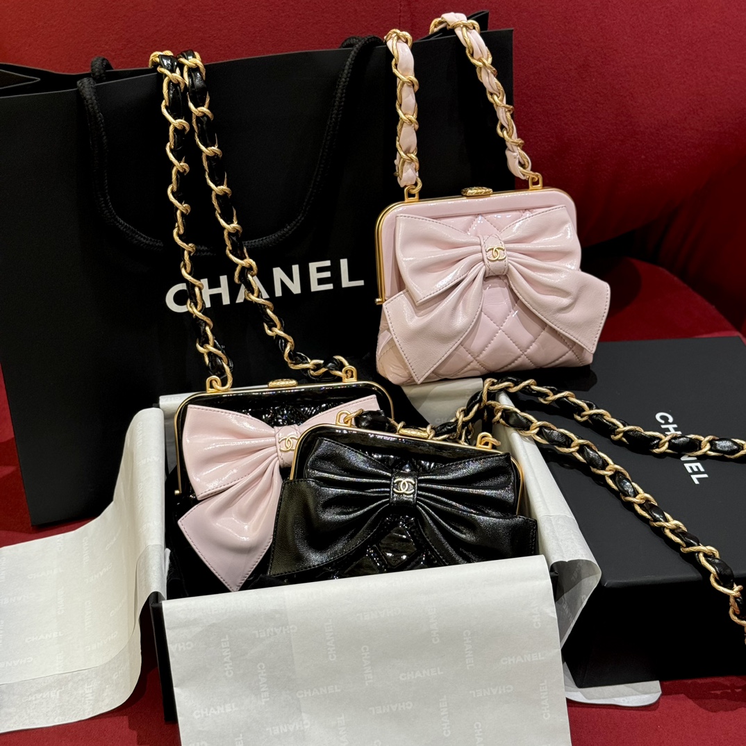 🖤🖤Fotos de la colección💖💖 Bolso Chanel 24A con clip de lazo La pequeña bolsa de basura más popular de esta temporad…
