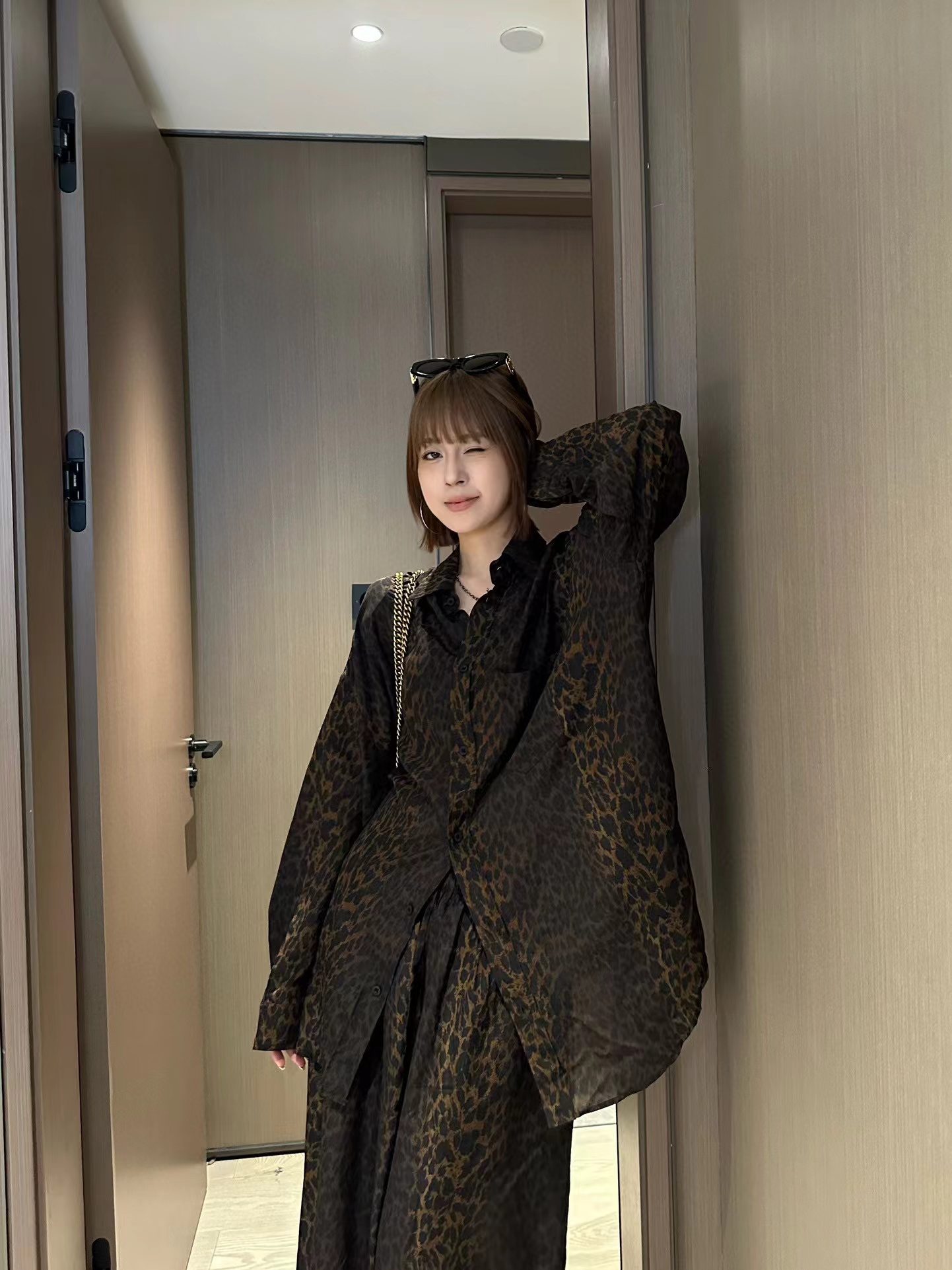 NO:469267,Tops Pants *New summer product MANIA ALL OVER leopard print shirt trousers shirt loose fitting design A set of fashionable and stylish sml, shirts, alexander wang19860909上衣 裤子 *夏季新品MANIA ALL OVER豹纹衬衫 长裤 衬衫宽松版型剪裁设计 一套时髦有范 sml,,shirts,alexander wang,Women's clothing