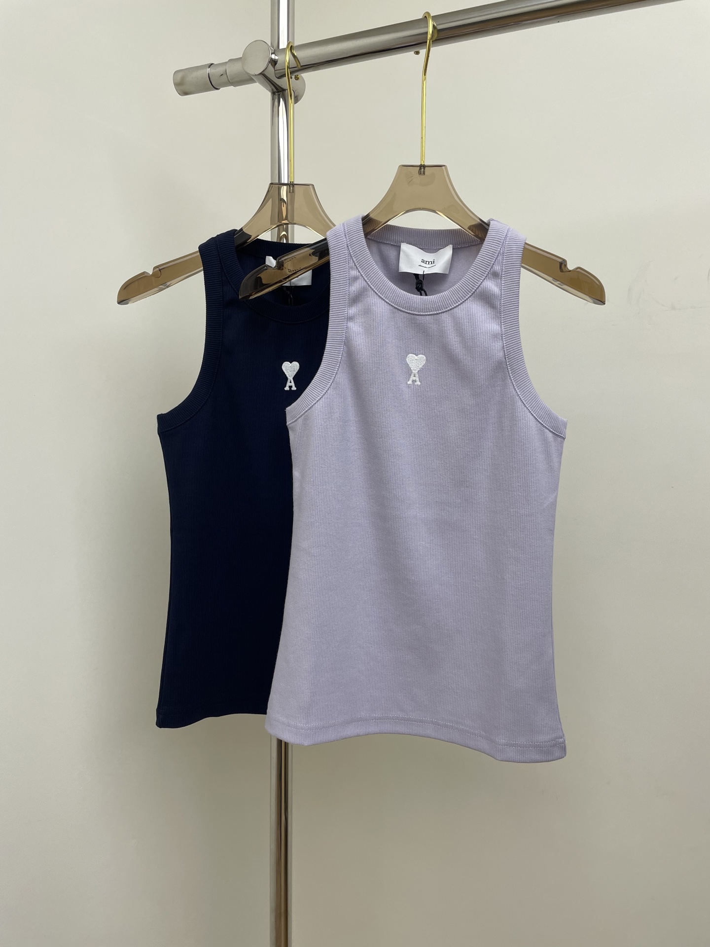 NO:467816,ami 2025 summer new thread vest love logo embroidery navy blue lilac sml real photo, alexander wang19860909ami 2025夏季新款螺纹背心 爱心徽标刺绣 藏蓝色 淡紫色 sml 实拍图,,alexander wang,Women's clothing