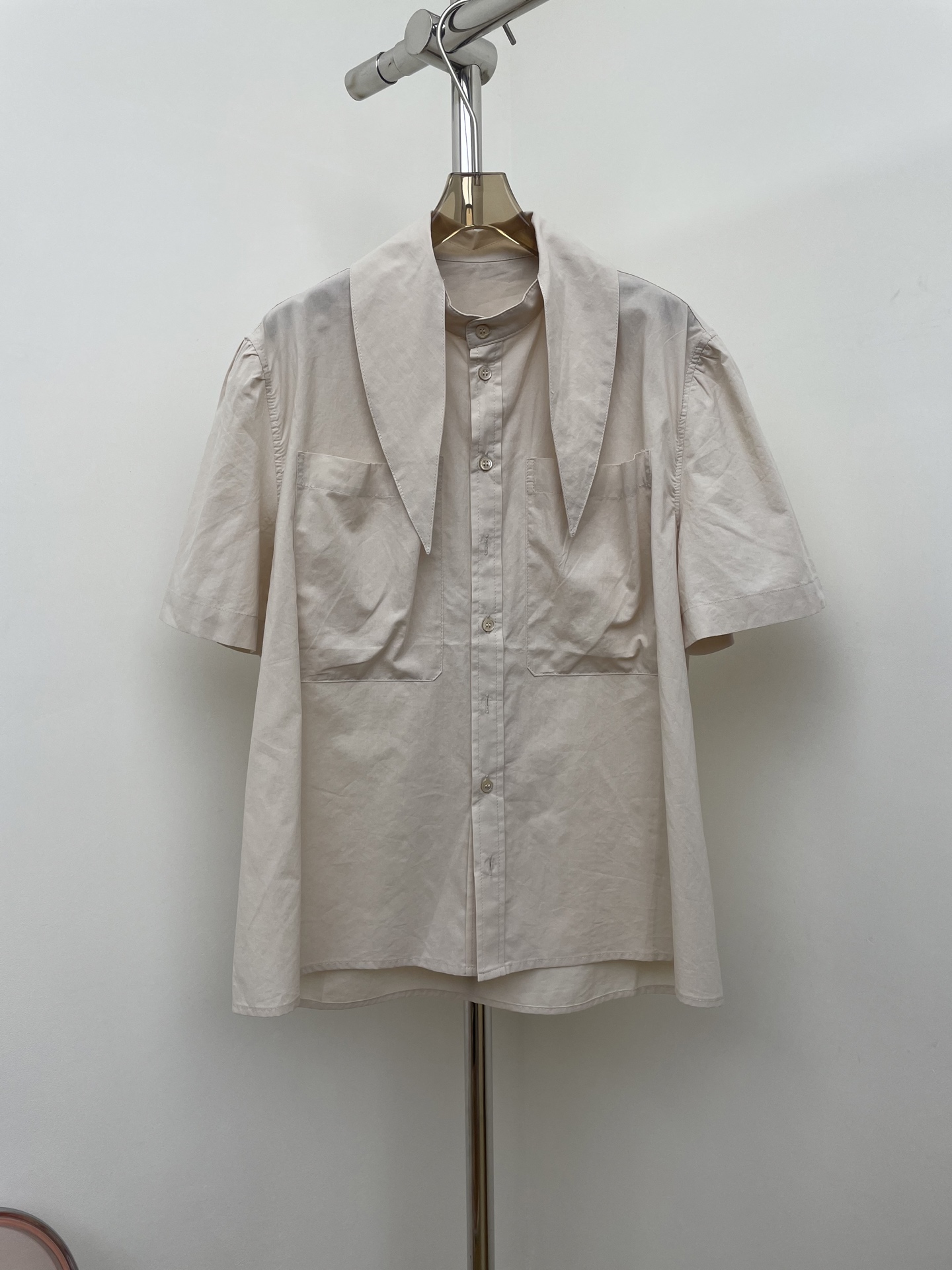 NO:471977,Lemaire bow tie short-sleeved shirt light pink old money fashionable style high-end urban feminism very high-end sml real photos, T-shirt,alexander wang19860909Lemaire 领结短袖衬衣 浅粉色系 老钱时髦风 高阶的都市女性主义 很高级 sml 实拍图,,T-shirt,alexander wang,Women's clothing