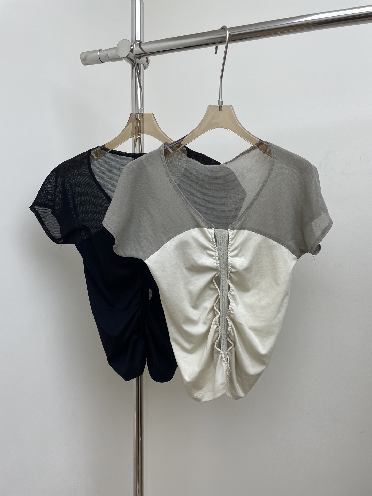 NO:467860,RB25SS Thorn hollow slim short-sleeved top, hot and chosen beauty, irregular futurism, two-color sml real photo, T-shirt, alexander wang19860909RB25SS 荆棘镂空修身短袖上衣 火辣的天选之美 不规则未来主义 两色sml实拍图,,T-shirt,alexander wang,Women's clothing