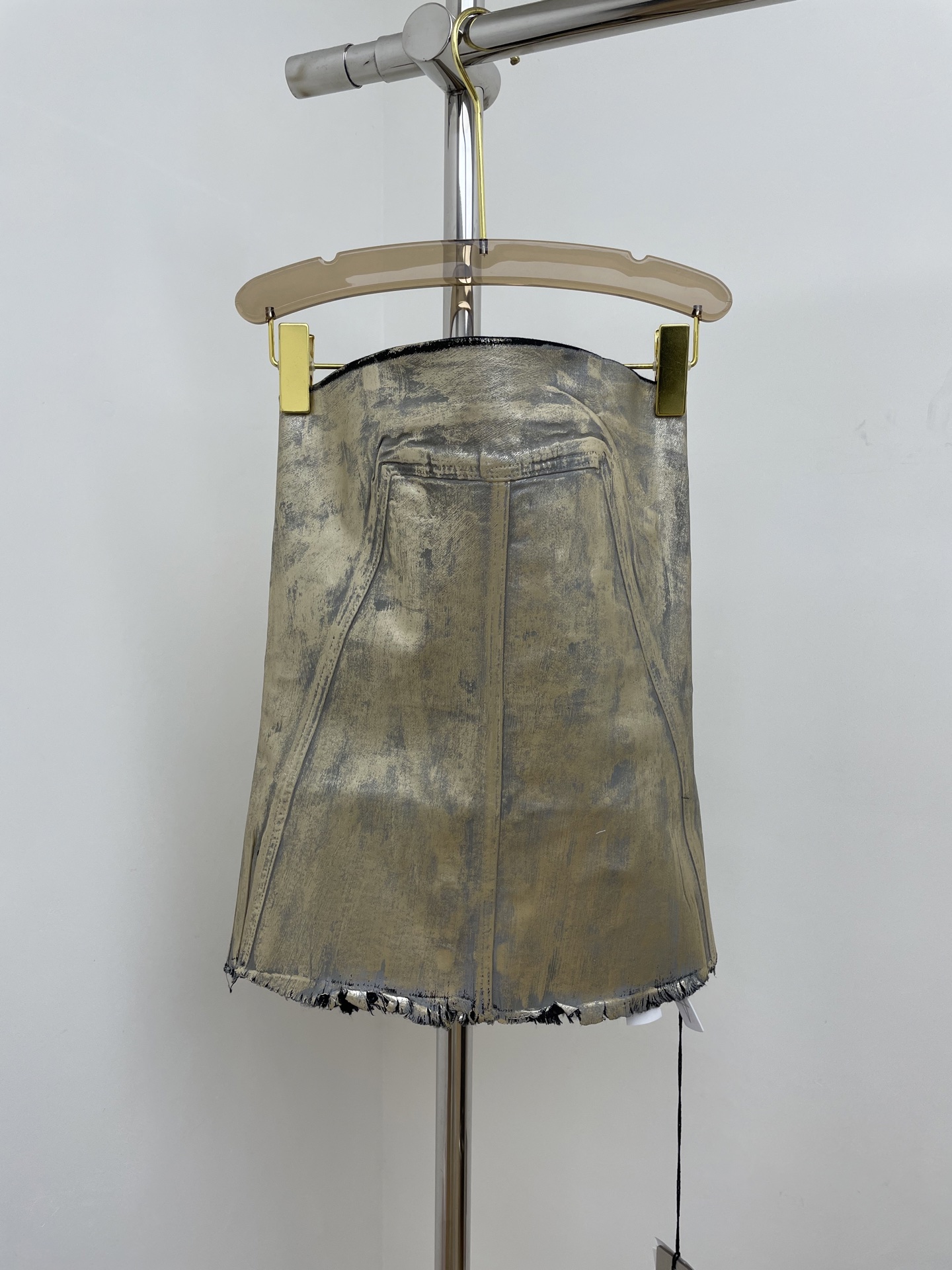 NO:463051,rick owens 2025 early autumn new breast wrap top gold thick coat slim sexy design strapless gold SML real photo, alexander wang19860909rick owens 2025早秋新款裹胸上衣金色厚涂层修身性感设计感抹胸 金色 码数SML 实拍图,,alexander wang,Women's clothing