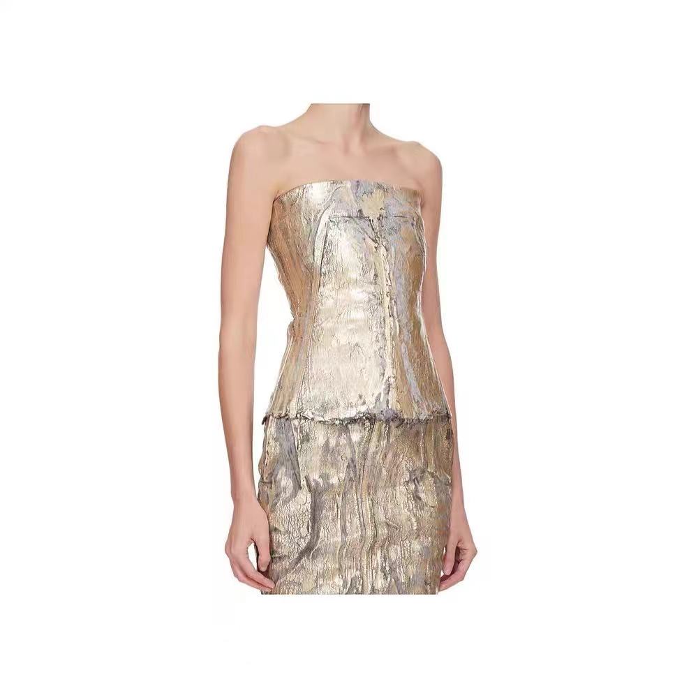 NO:462987,rick owens 2025 early autumn new breast wrap top gold thick coat slim sexy design strapless gold SML, alexander wang19860909rick owens 2025早秋新款裹胸上衣金色厚涂层修身性感设计感抹胸 金色 码数SML,,alexander wang,Women's clothing