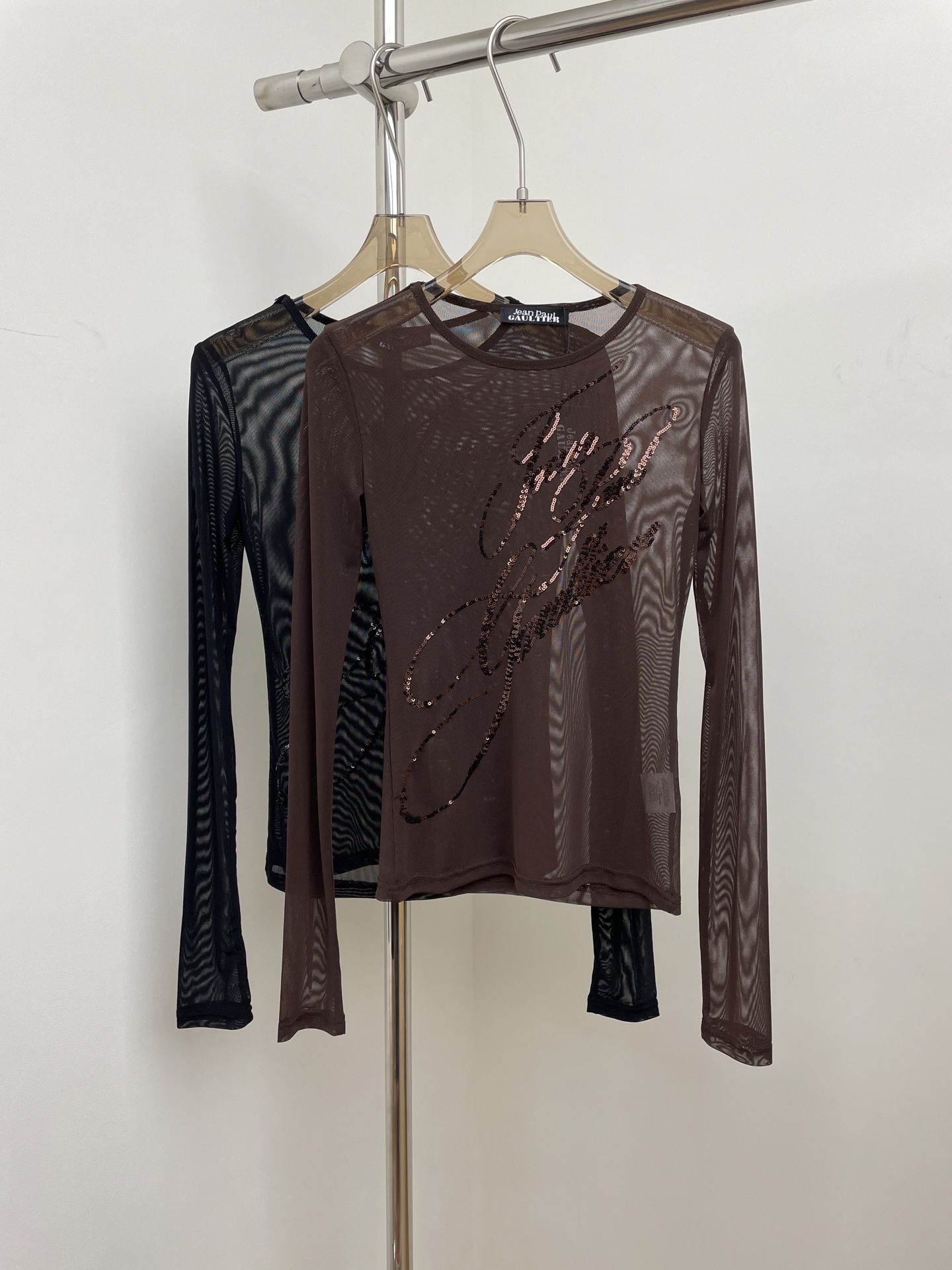 NO:464478,Jean paul gualtier 2025 early autumn new base shirt embroidered beads mesh high elastic base top sml real photo, alexander wang19860909Jean paul gualtier 2025早秋新款打底衫 绣花珠片网纱高弹打底上衣 sml 实拍图,,alexander wang,Women's clothing