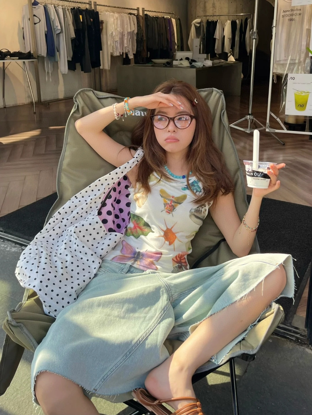 NO:463103,RA 2025 early autumn denim cropped pants, selected brand pure cotton denim thin fabric, A-type wide-leg style, same style as single-yichun stage sml, alexander wang19860909RA 2025早秋牛仔七分裤,甄选品牌纯棉牛仔轻薄面料,A型阔腿版型,单依纯舞台同款 sml,,alexander wang,Women's clothing