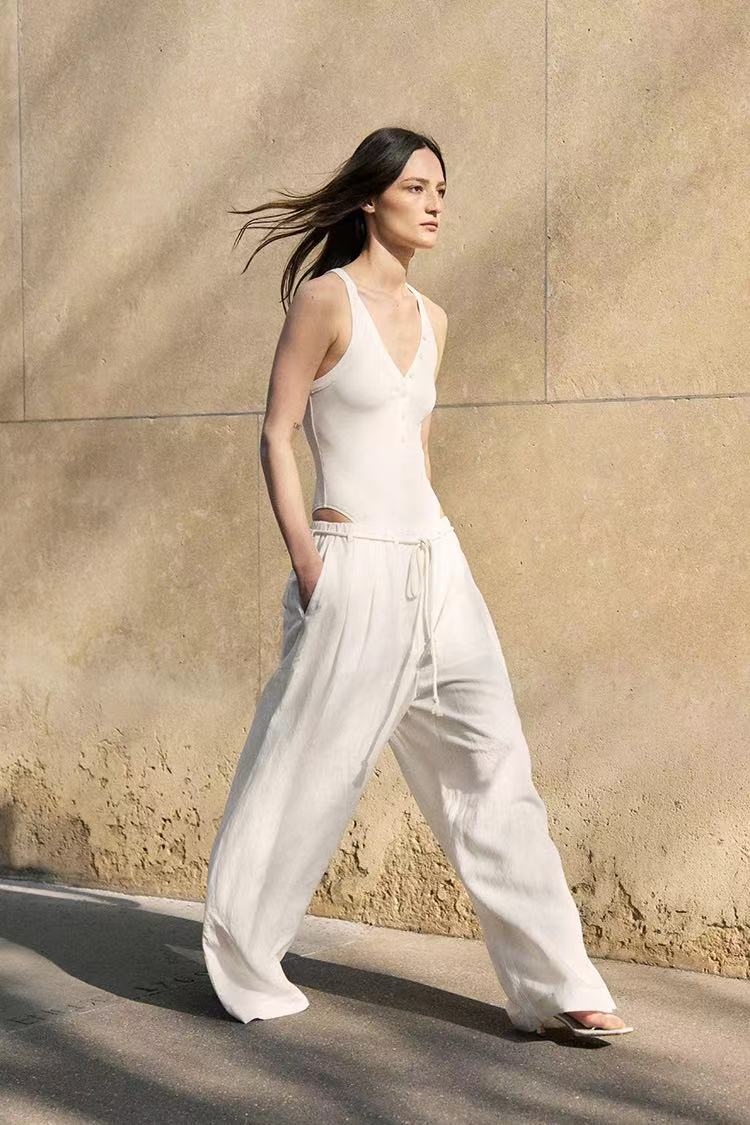 NO:466166,Liege* 2025 autumn new trousers, fashionable and versatile trendy linen folds, wide and handsome and stylish, two-color three-code sml,,alexander wang19860909Liege* 2025秋季新款长裤 时尚百搭潮流亚麻叠褶 阔型帅气有型 两色三码 sml,,alexander wang,Women's clothing