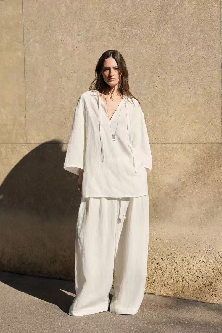 NO:466178,Liege* 2025 autumn new shirt V-neck linen streamer design slack and vacation full two colors and three codes sml, alexander wang19860909Liege* 2025秋季新款衬衣 V领亚麻飘带设计 松弛度假感拉满 两色三码 sml,,alexander wang,Women's clothing