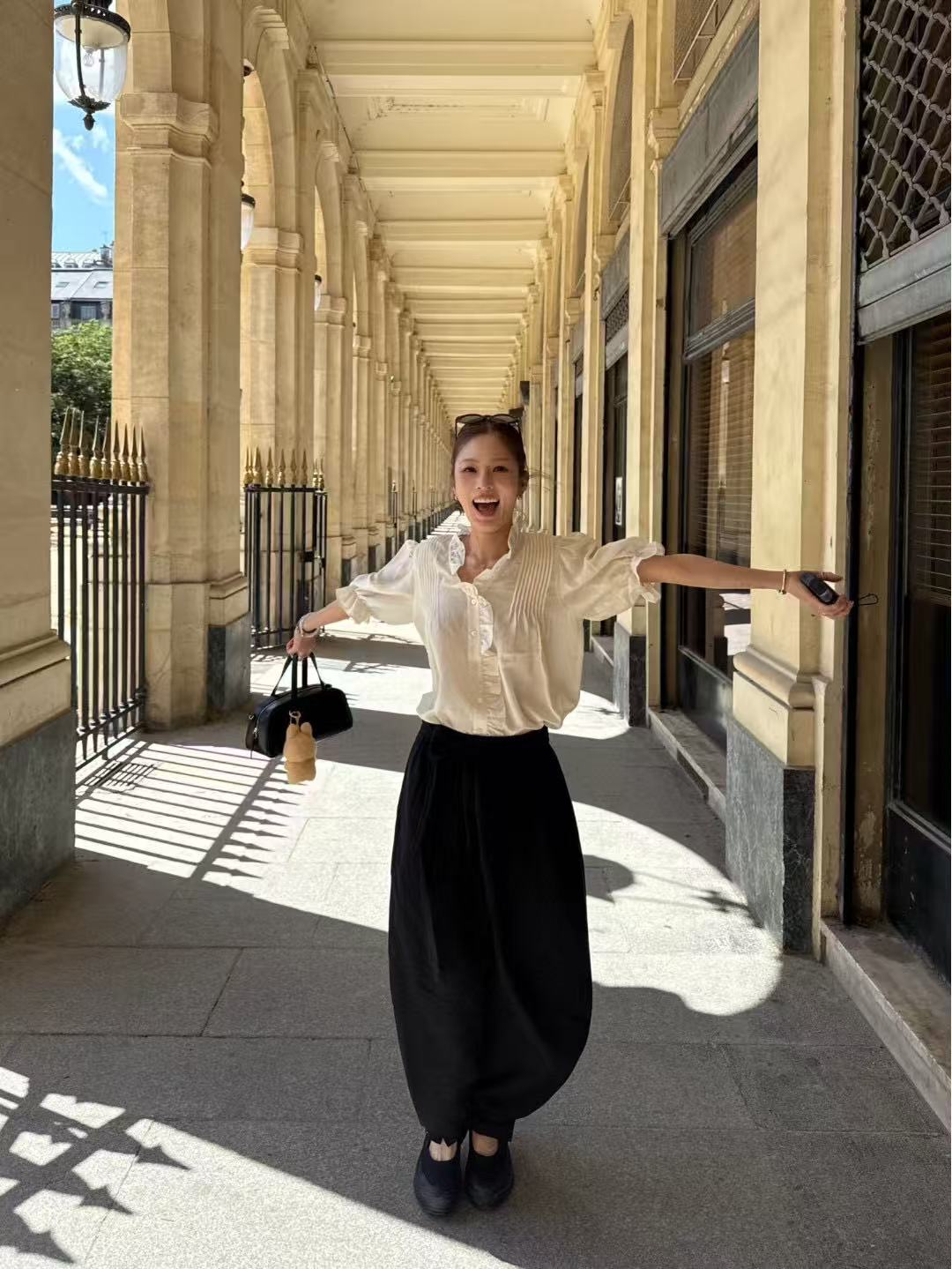 NO:475346,RE 2025 early autumn new ramie texture trousers, combining the natural rough texture of ramie and the soft drooping of the slim, sml, alexander wang19860909RE 2025早秋新款苎麻肌理长裤,结合苎麻的自然粗狂质感与天丝的柔顺垂感,sml,,alexander wang,Women's clothing