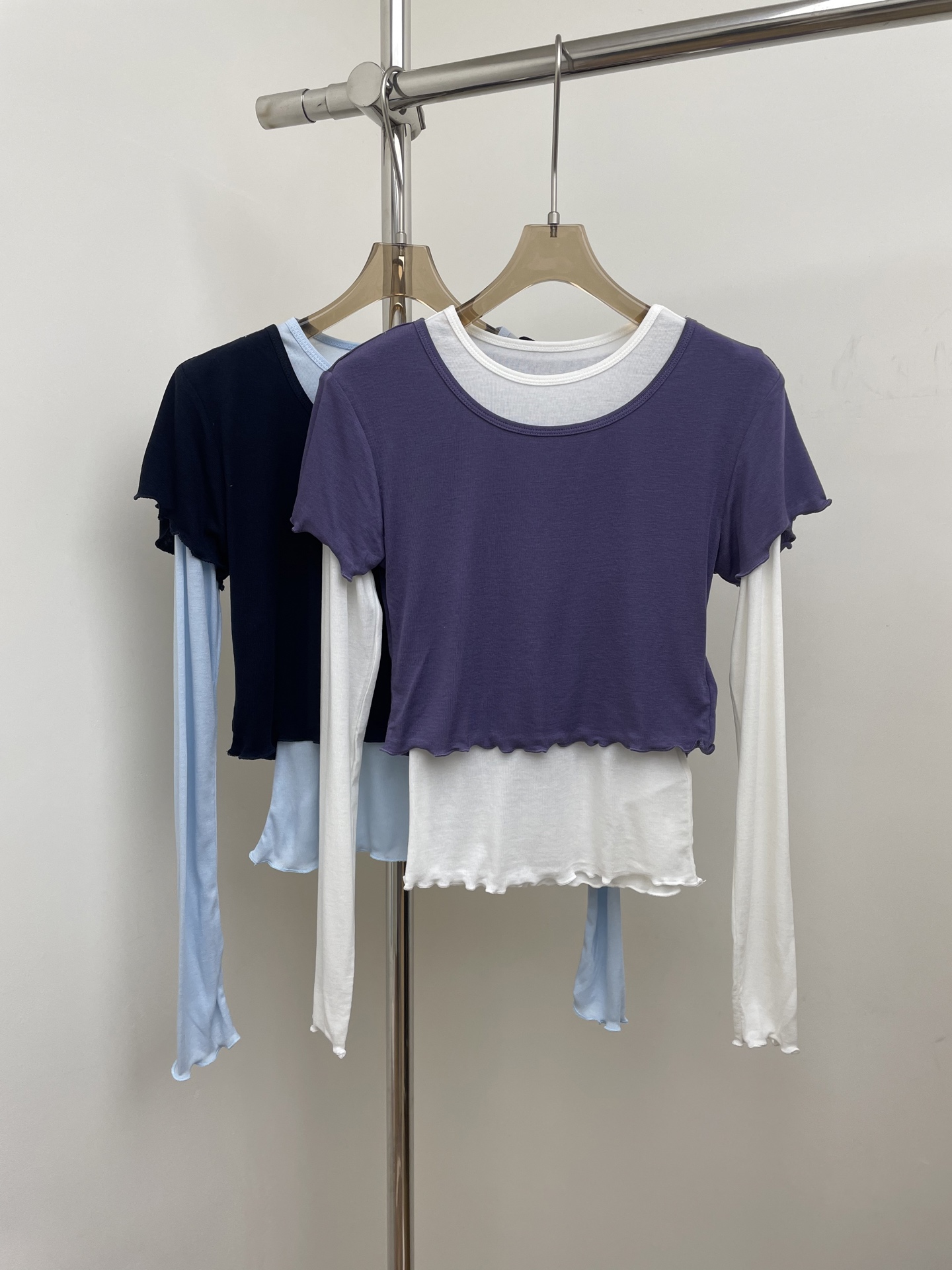 NO:497715,RA 2025 early autumn new wave-side long-sleeved Tee, two-piece design, can be worn separately, high-end low-saturation color scheme. SML p photo, alexander wang19860909RA 2025早秋新款波边长袖Tee, 两件式设计,均可单独穿着,高级低饱和配色. SML p实拍图,,alexander wang,Women's clothing