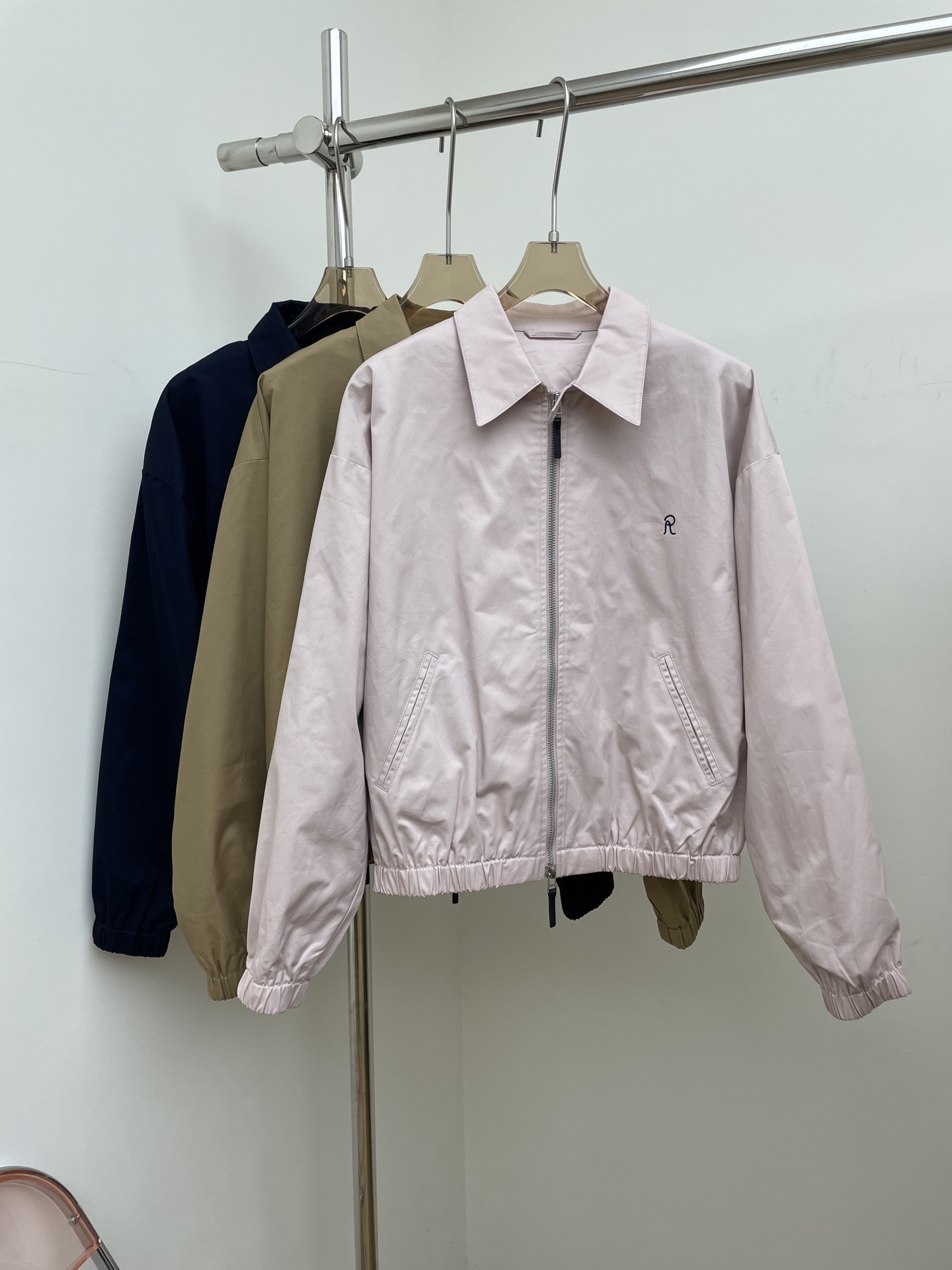 NO:502491,RA 2025 early autumn new waist-retractable jacket, simple waist-retractable design work jacket, urban intelligence, showing personality. Three-color three-code sml real photos, jackets & coats, alexander wang19860909RA 2025早秋新款可收腰夹克,简约可收腰设计工装夹克, 都市高智感,展现个性自我.三色三码 sml 实拍图,,jackets & coats,alexander wang,Women's clothing