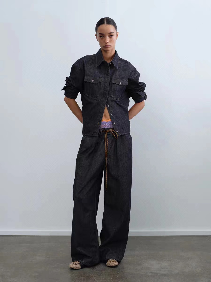 NO:507652,RA2025 early autumn new waist-retractable shirt, selected brand light and textured original beef fabric to use classic silhouette shirt style, two-wear design, SML, shirts, alexander wang19860909RA2025早秋新款可收腰衬衫,甄选品牌轻薄有质感原牛面料沿用经典廓形衬衫版型,两穿设计, SML,,shirts,alexander wang,Women's clothing