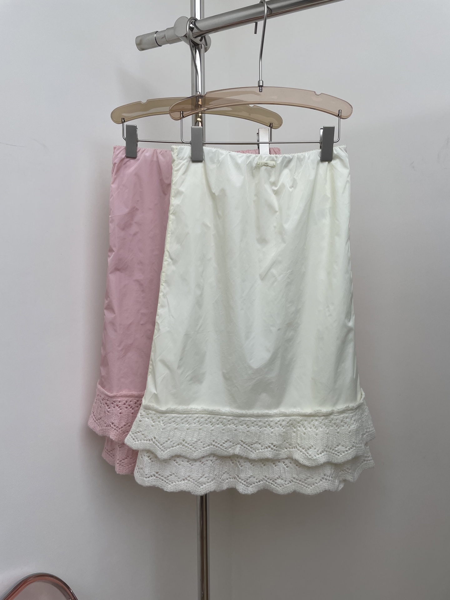 NO:517636,SHOR* 2025 early autumn new skirt, double layer lace splicing hem, essential items for mixing and matching, two colors and three codes sml real photos, skirts, alexander wang19860909SHOR* 2025早秋新款半裙 双层蕾丝拼接下摆 混搭必备单品 两色三码 sml 实拍图,,skirts,alexander wang,Women's clothing