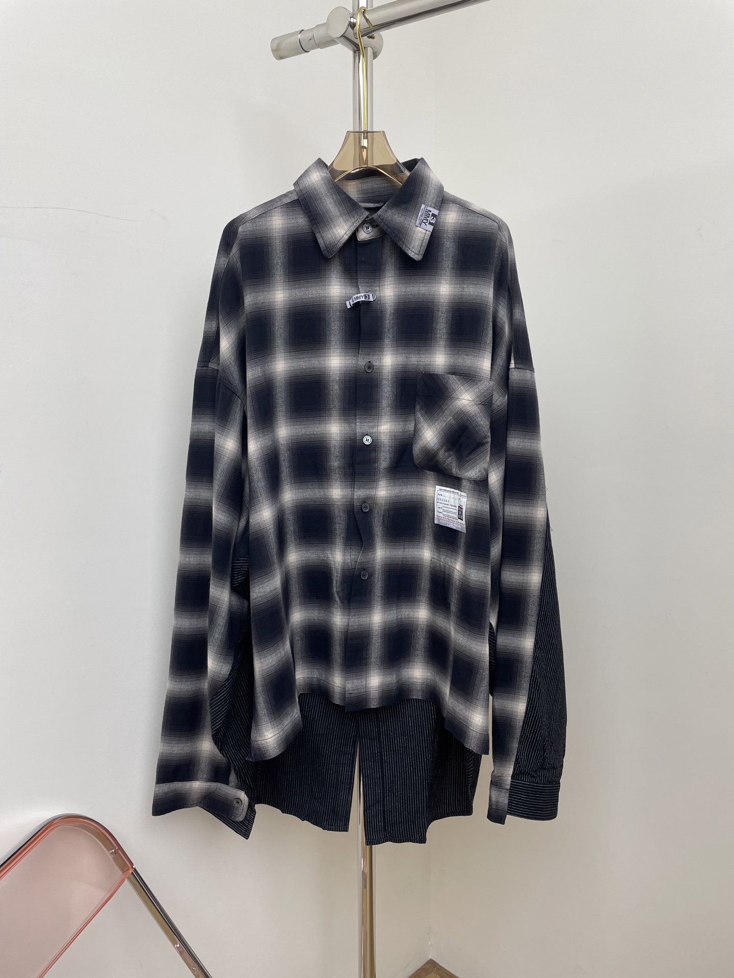 NO:535754,mmy Mihara Yasuyu 2025 autumn and winter new color-blocking shirt with two colors and double materials in front and back, full of trend, loose style, same style for men and women, smlxl, real photos, mmy,shirts,alexander wang19860909mmy三原康裕 2025秋冬新款拼色衬衫 前后双色双料拼接 潮流感十足 宽松版型 男女同款 smlxl 实拍图,,mmy,shirts,alexander wang,Women's clothing