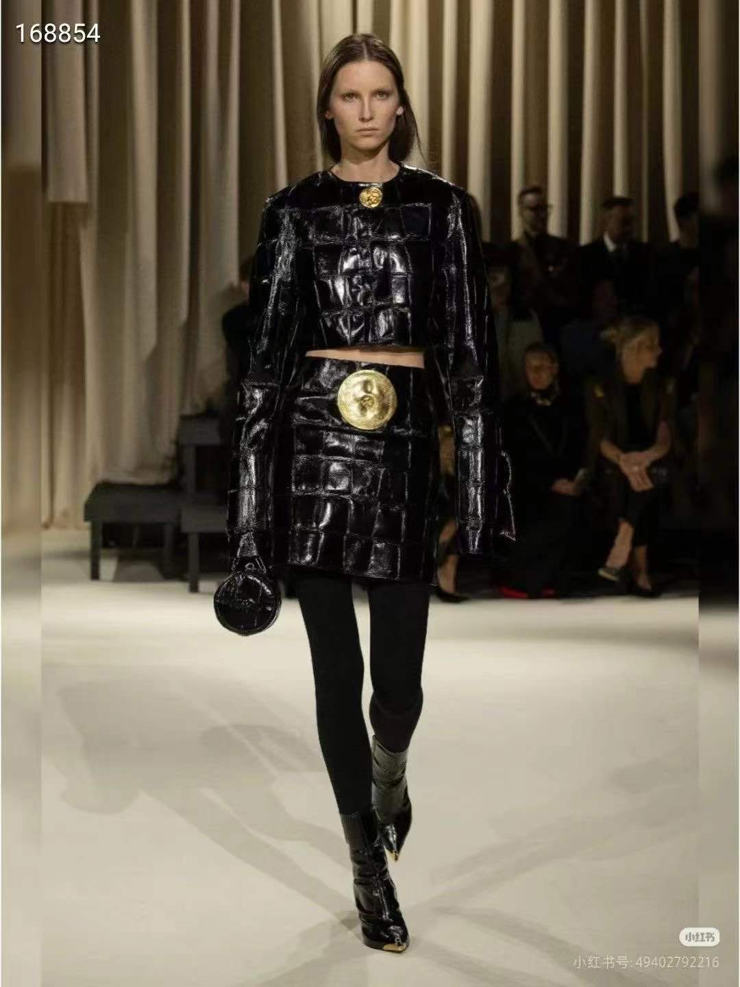NO:548460,Jacket, skirt, black leather jacket from Schiaparelli autumn and winter series, crocodile embossed. Metal decorations embellish it, showing a unique avant-garde temperament. sml,,skirts,jackets & coats,leather jacket,alexander wang19860909外套 半裙 Schiaparelli 秋冬系列的黑色皮衣,鳄鱼压纹.金属装饰点缀其间,展现出独特的先锋气质.sml,,skirts,jackets & coats,leather jacket,alexander wang,Women's clothing