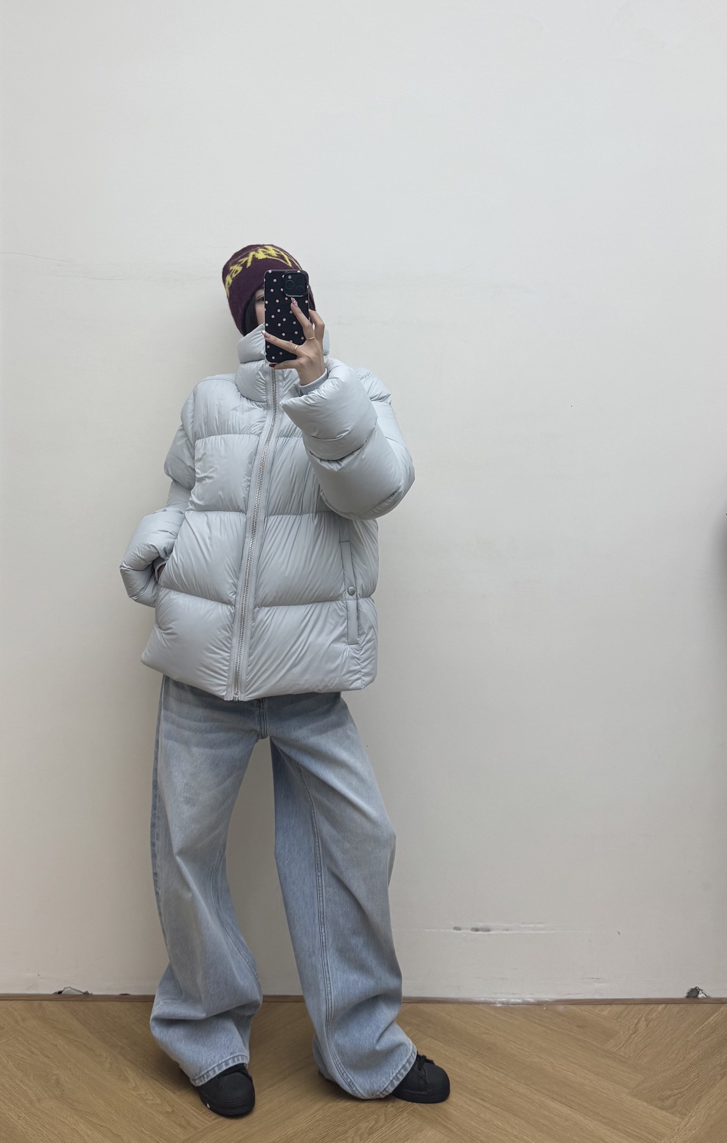 NO:568663,rick owens dark style goose down down jacket style classic zipper short wide bread design high street down jacket light blue black smlxl,,jackets & coats,down jacket,alexander wang19860909rick owens 暗黑风鹅绒羽绒服风格经典拉链短宽面包设计感高街羽绒服外套 淡蓝 黑色 smlxl,,jackets & coats,down jacket,alexander wang,Women's clothing
