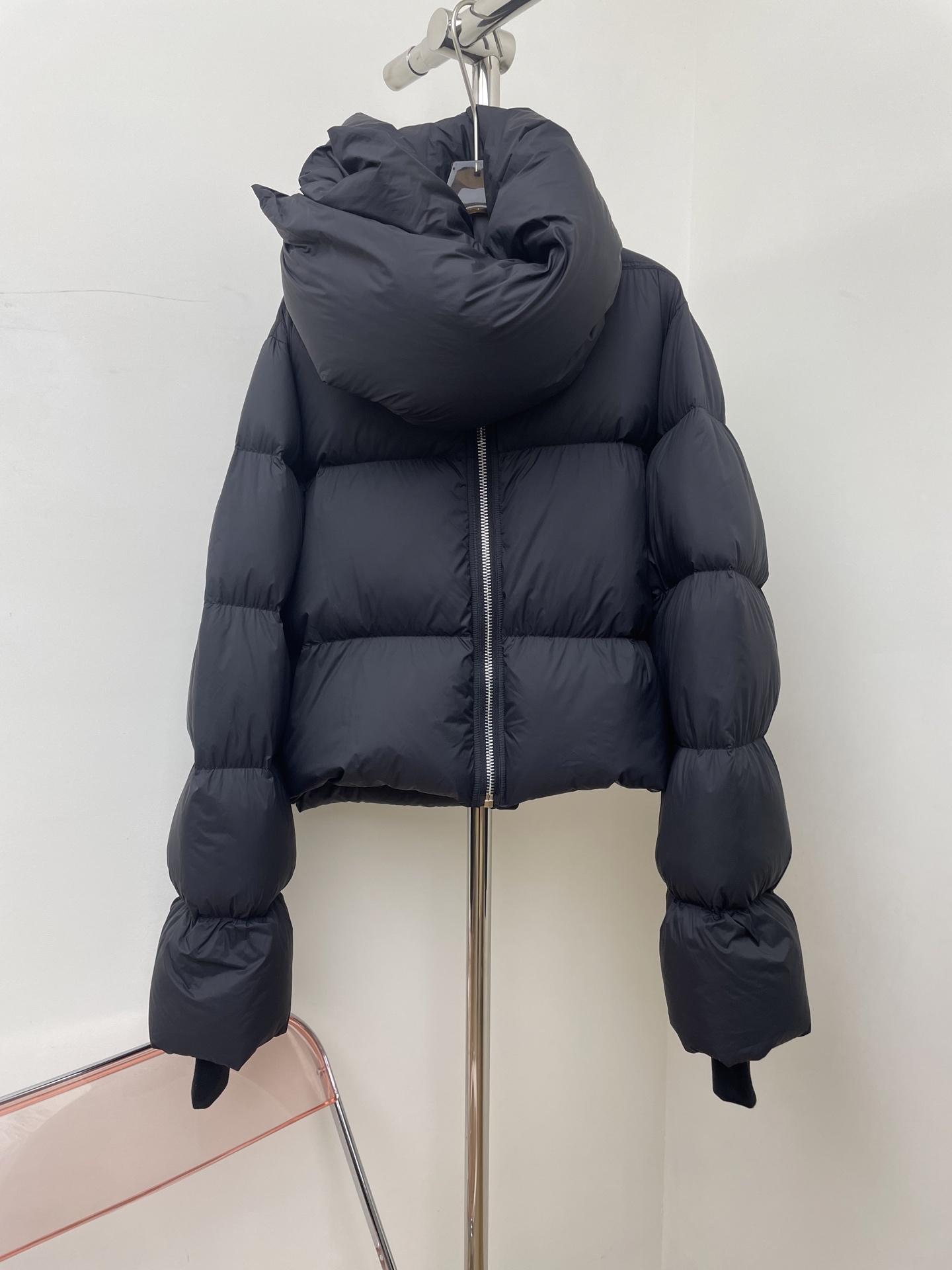 NO:568679,Comes with dust bag rick owens 2025 new autumn and winter main line scarf down jacket autumn and winter new high collar color matching men and women short goose down dark style down jacket black size SMLXL real photos, jackets & coats, down jacket, alexander wang19860909配防尘袋 rick owens 2025秋冬新款主线围脖羽绒服外套秋冬新品高领拼色男女短款鹅绒暗黑风羽绒服 黑色 码数SMLXL 实拍图,,jackets & coats,down jacket,alexander wang,Women's clothing