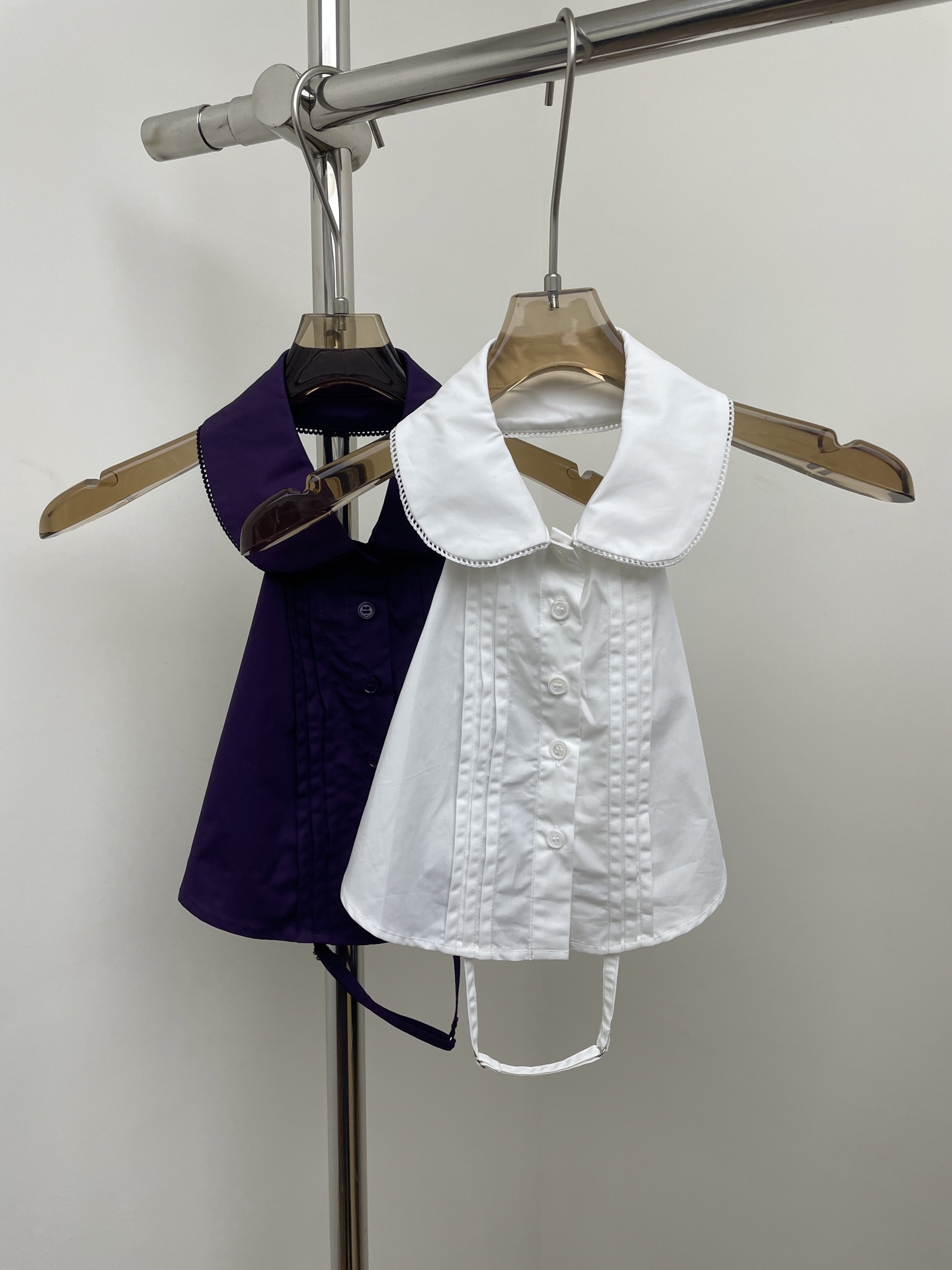 NO:589275,RA 2025 new shirt collar, practical item that can be worn alone or stacked, backless style, adjustable bust.sml p real photo,,shirts,alexander wang19860909RA 2025新款衬衫领, 可单穿,可叠穿的实用单品,露背款式,可调节胸围.sml p实拍图,,shirts,alexander wang,Women's clothing