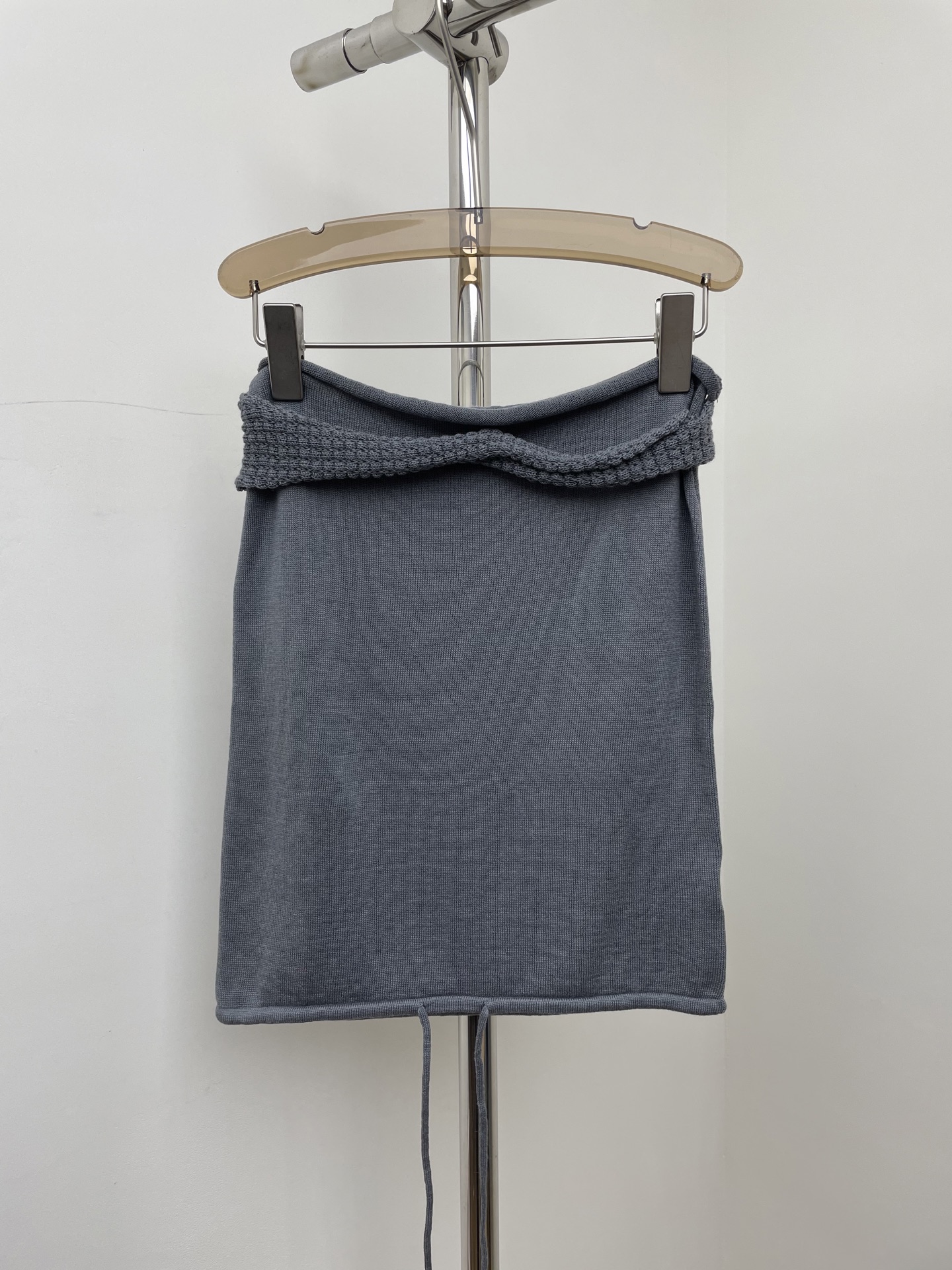 NO:591220,OC 2025 autumn and winter new lace-up tube top, the same style as Nana, lace-up, three-dimensional twist design, reversible and various styles. One-size-fits-all real photos, alexander wang19860909OC 2025秋冬新款系带抹胸上衣、娜娜同款,系带、立体感扭结设计,正反两穿多种造型搭配.均码实拍图,,alexander wang,Women's clothing