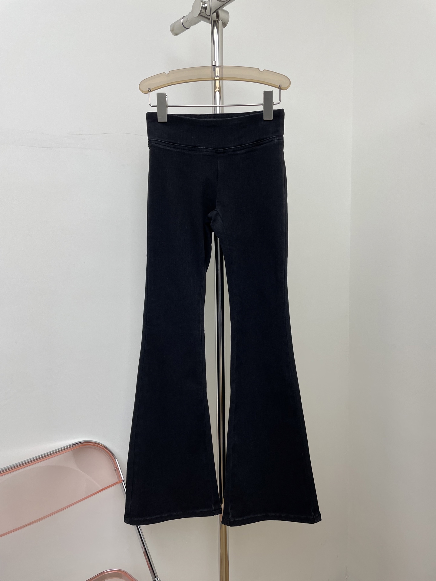 NO:610160,RA2025 new autumn and winter stretch skinny jeans · Original high elastic distressed denim fabric, flared version, modified leg shape, sml real photos,,jeans,alexander wang19860909RA2025秋冬新款弹力紧身牛仔裤 · 原厂高弹力做旧牛仔面料,喇叭版型,修饰腿型,sml 实拍图,,jeans,alexander wang,Women's clothing