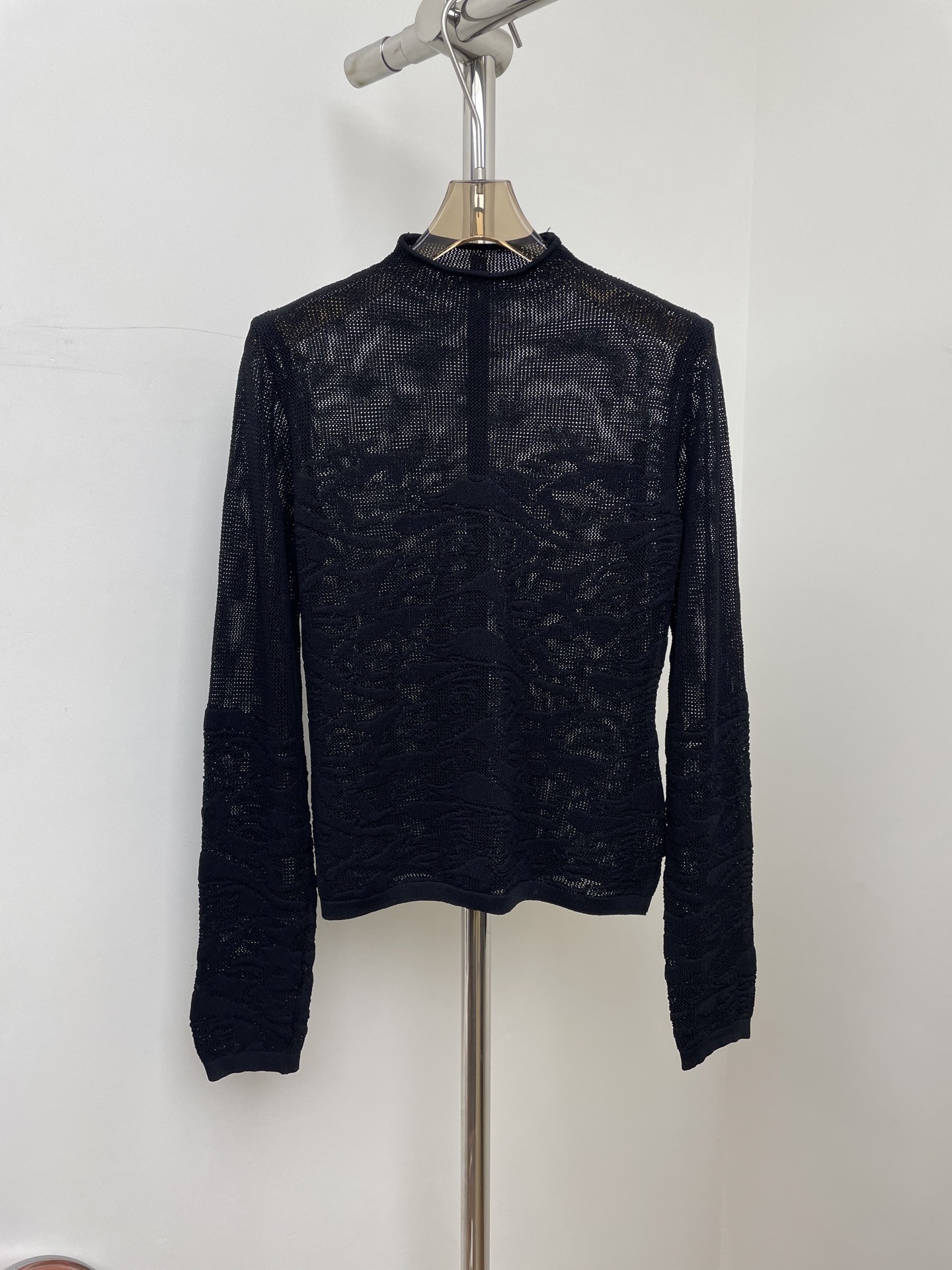 NO:622594,pa 2025 autumn and winter new knitted sweater, inlaid design, perspective effect, sml real shot,,alexander wang19860909pa 2025秋冬新款针织衫 镶花设计 透视效果 sml 实拍图,,alexander wang,Women's clothing