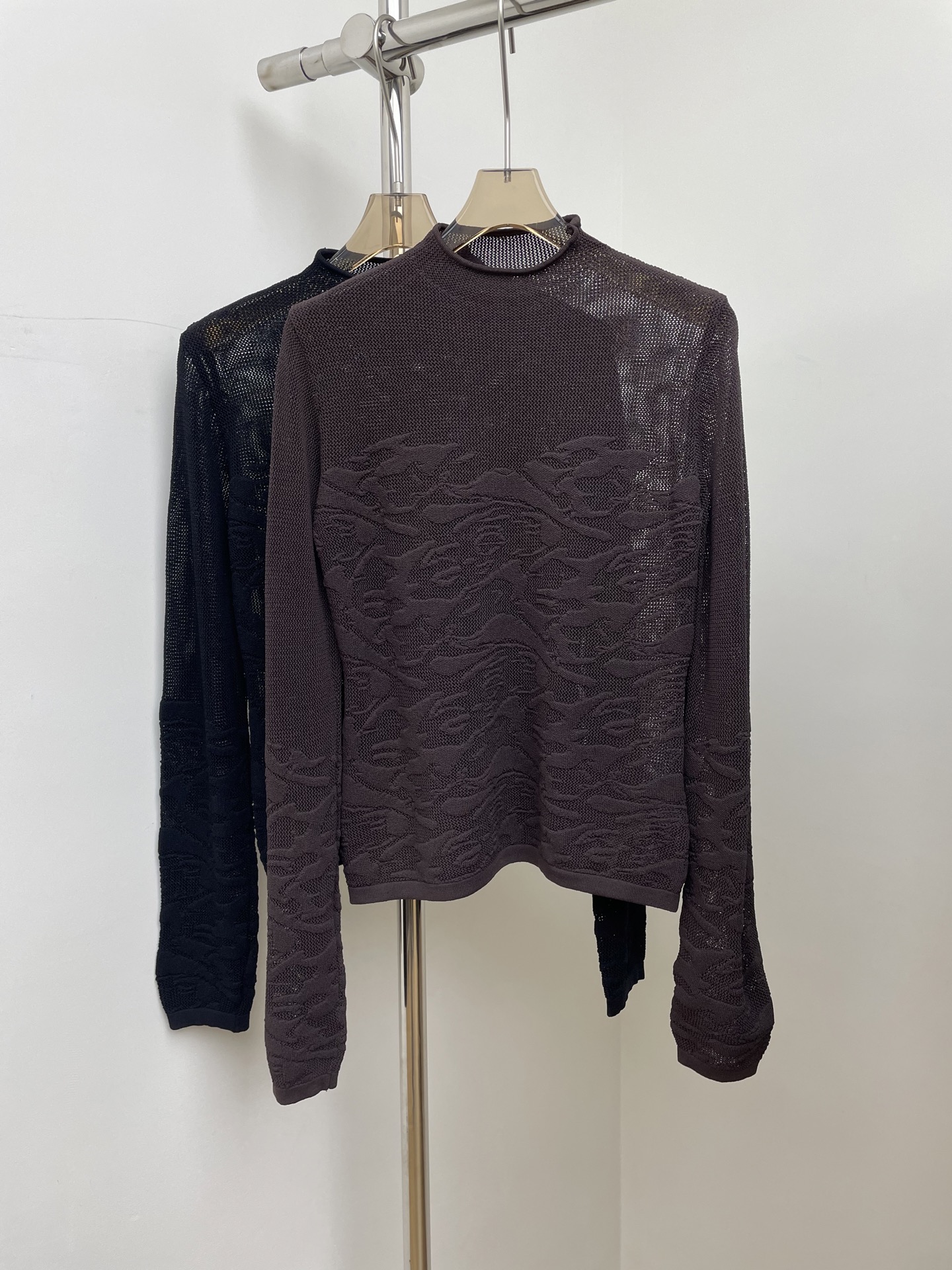 NO:653532,pa 2025 autumn and winter new knitted sweater, inlaid design, perspective effect, sml p real shot,,alexander wang19860909pa 2025秋冬新款针织衫 镶花设计 透视效果 sml p实拍图,,alexander wang,Women's clothing