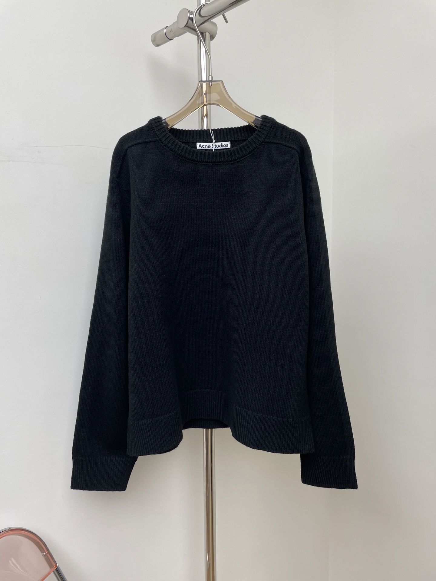NO:657134,acn* 2025 autumn and winter new sweater, loose fit, wool and cow hair ingredients, simple and lazy.xssml real photos,,sweaters,alexander wang19860909acn* 2025秋冬新款毛衣,宽松版型,羊毛加耗牛毛成分,简约慵懒.xssml 实拍图,,sweaters,alexander wang,Women's clothing