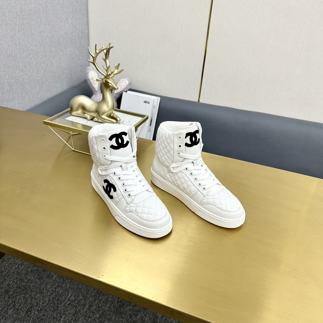 香奈儿高帮休闲鞋 - 上質な頭層牛皮使用