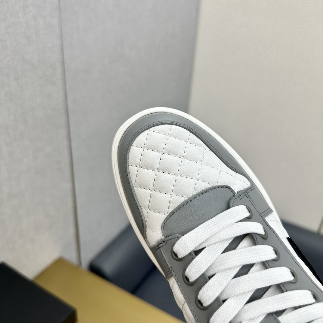 香奈儿高帮休闲鞋 - 头层牛皮・独特デザイン