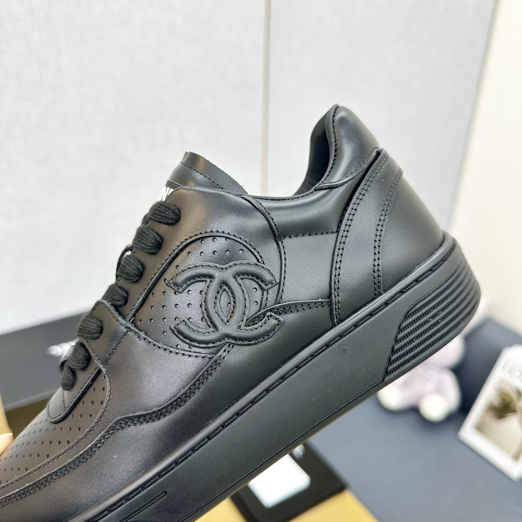 Chanel香奈儿 休闲运动鞋 カップル向けオイルエッジデザイン