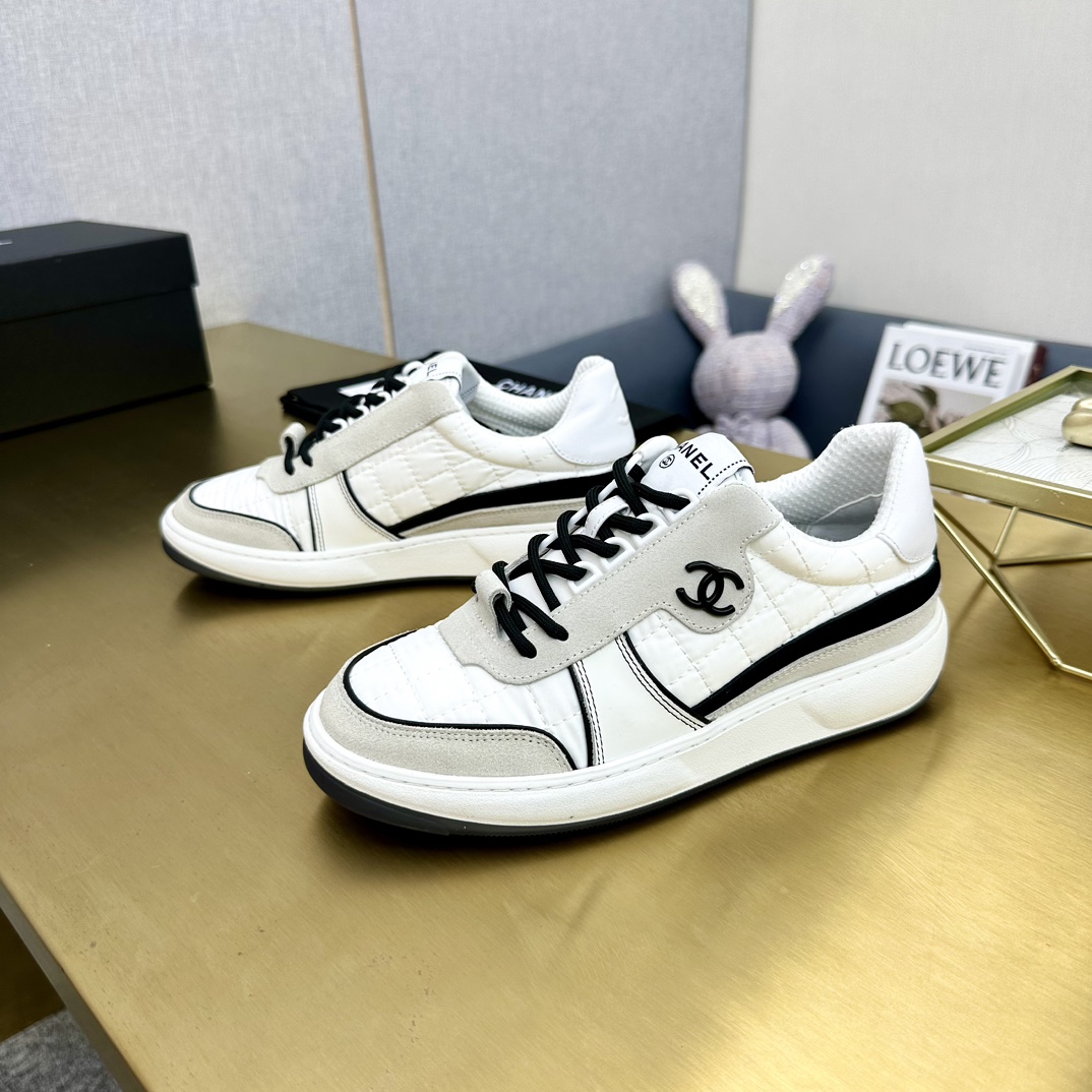 Chanel 熊猫スニーカー ショッピングに最適なデザイン