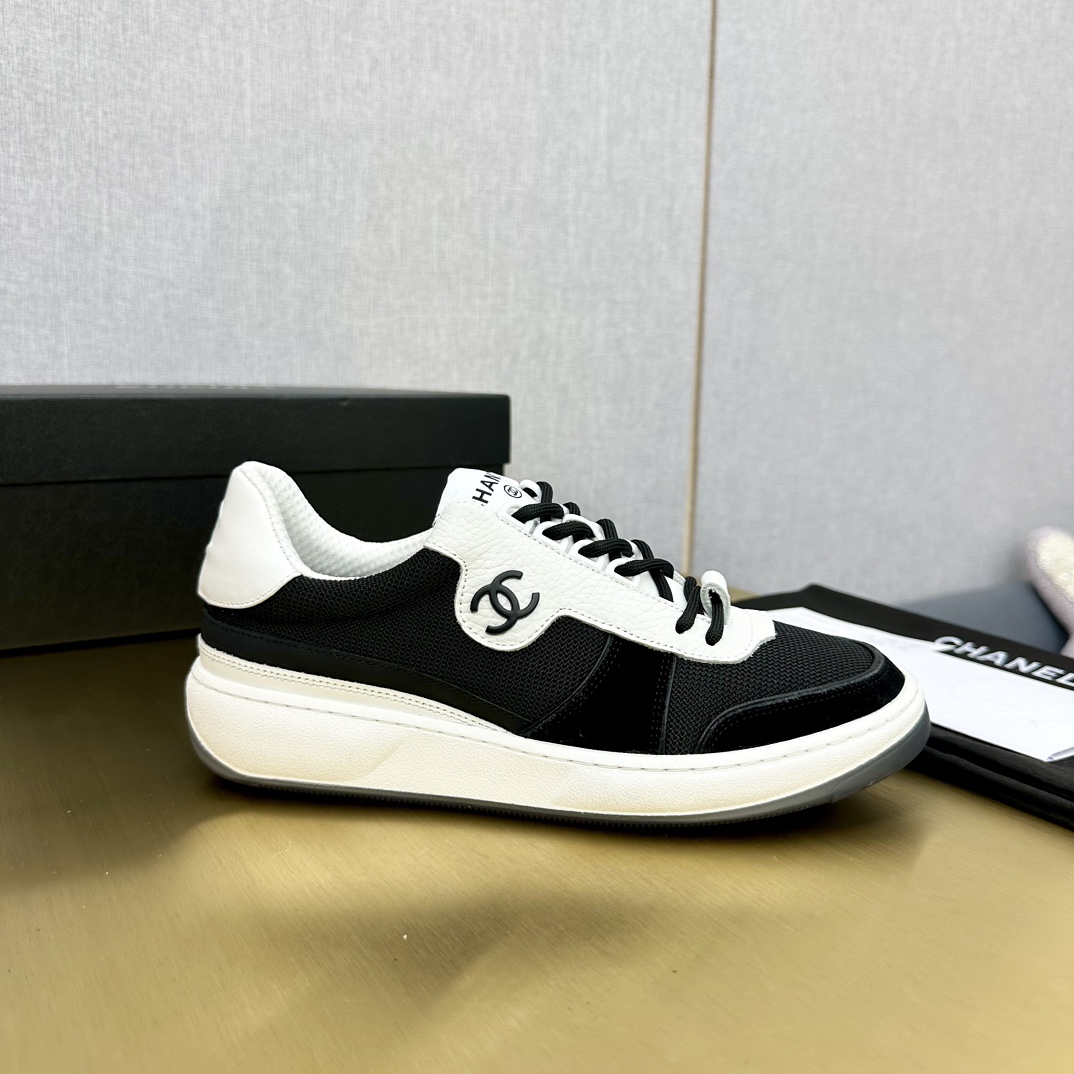 Chanel香奈儿 熊猫スニーカー クラシックデザインと多彩なスタイル