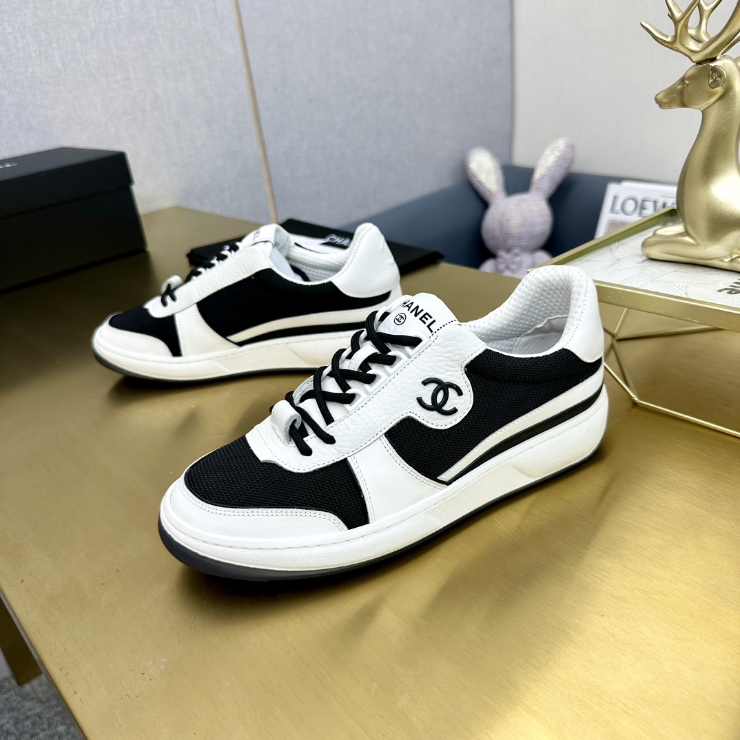 Chanel香奈儿 熊猫スニーカー クラシックデザインの多機能モデル