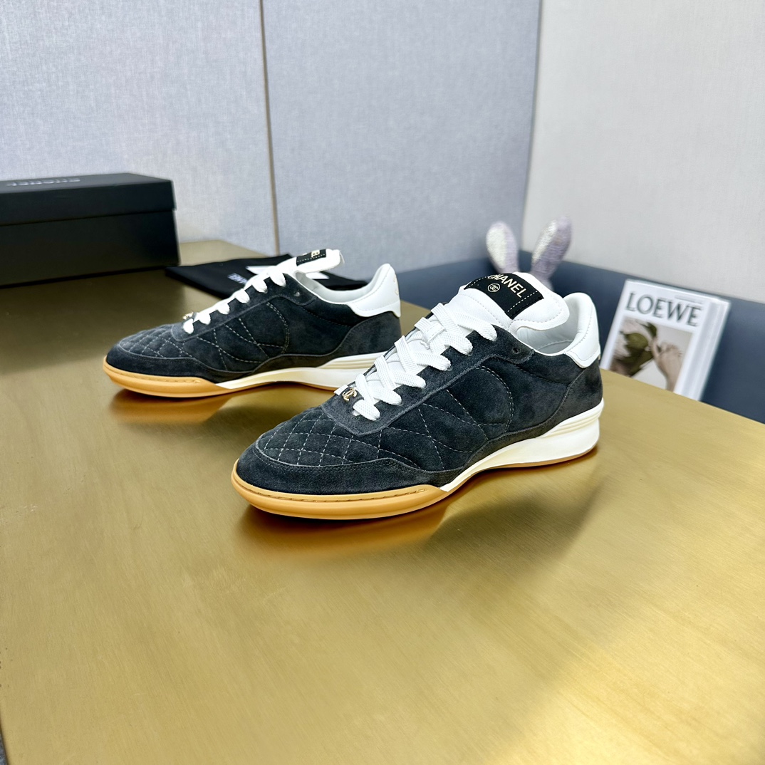 Chanel香奈儿 スポーツシューズ アウトドアにも最適な多色デザイン